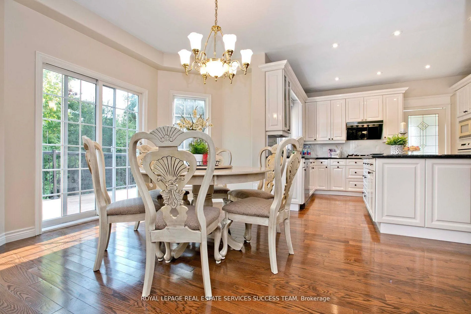 Photo 12 of 37 Heatherwood Crescent, Markham, Unionville — HOMEH
