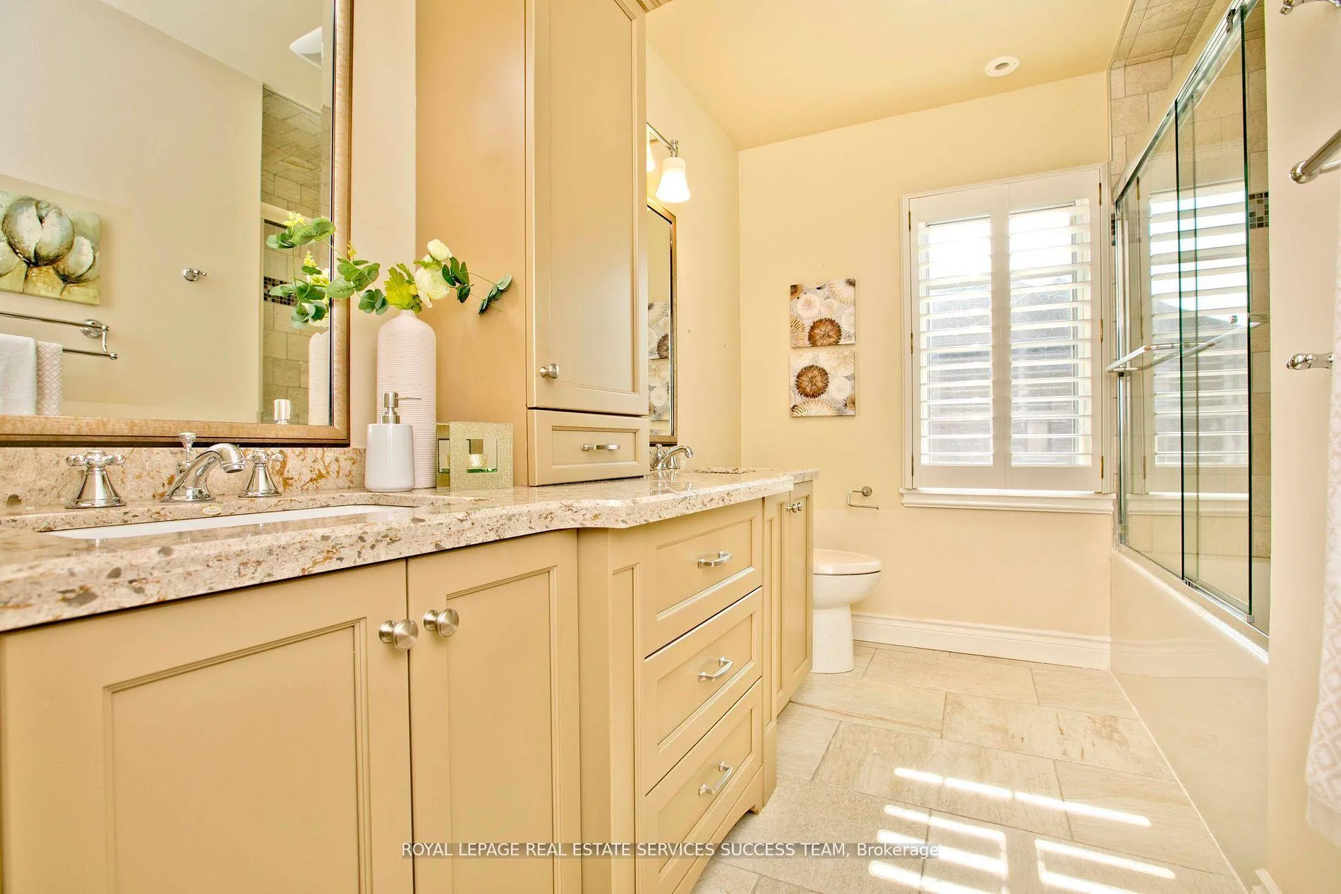 Photo 25 of 37 Heatherwood Crescent, Markham, Unionville — HOMEH