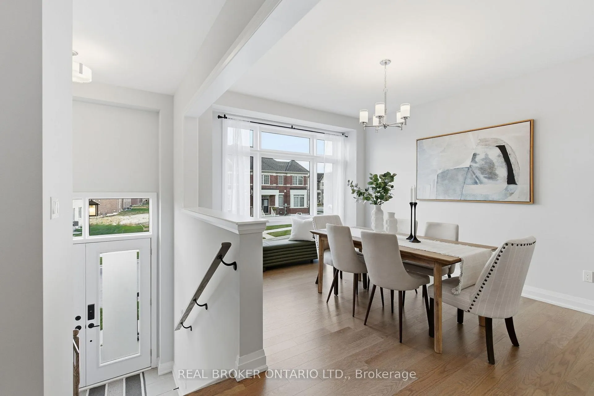 Photo 7 of 2825 Albatross Way, Pickering, Rural Pickering — HOMEH