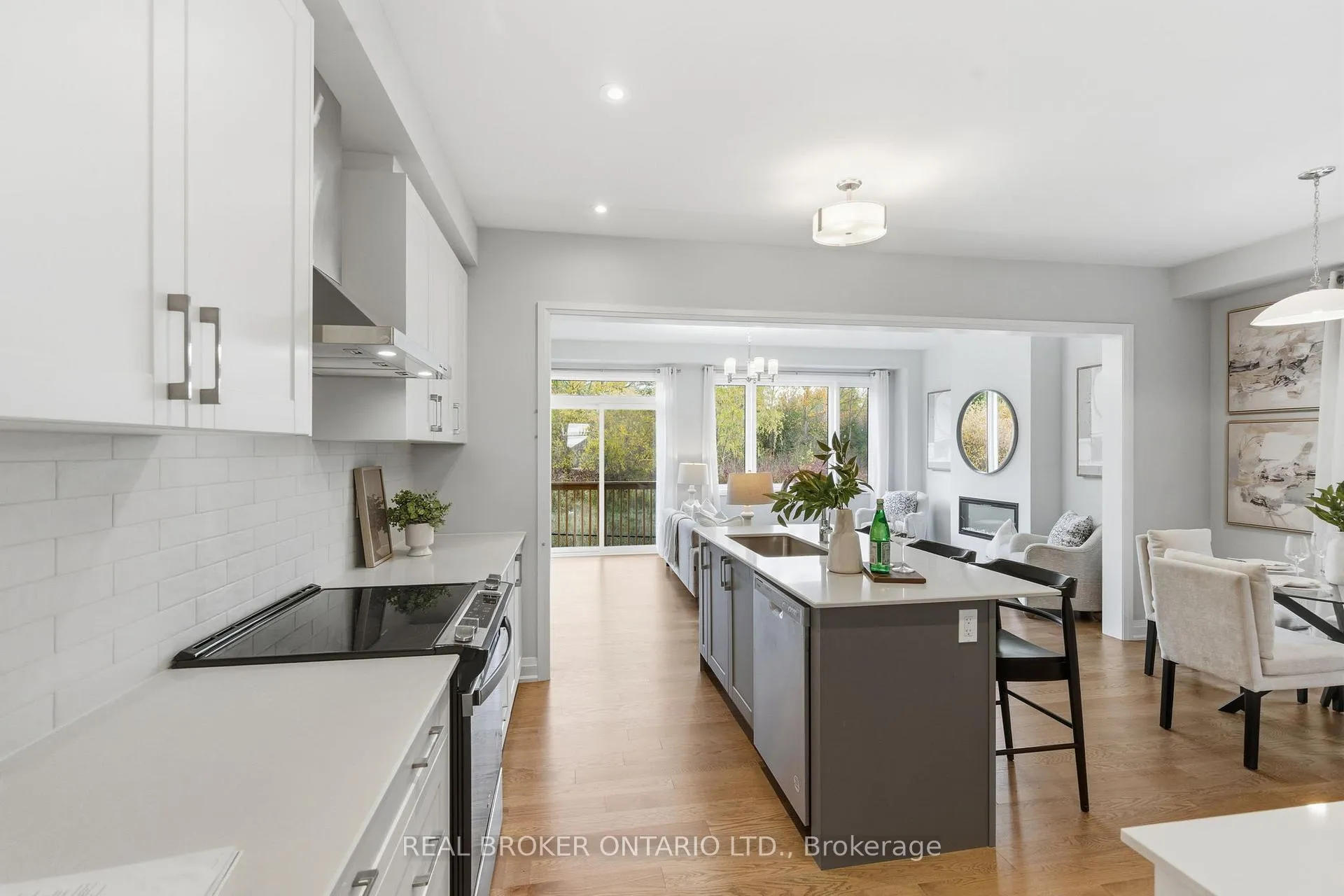 Photo 12 of 2825 Albatross Way, Pickering, Rural Pickering — HOMEH