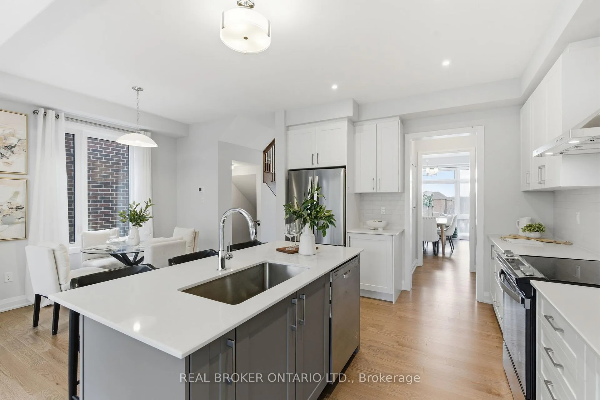 Photo 13 of 2825 Albatross Way, Pickering, Rural Pickering — HOMEH
