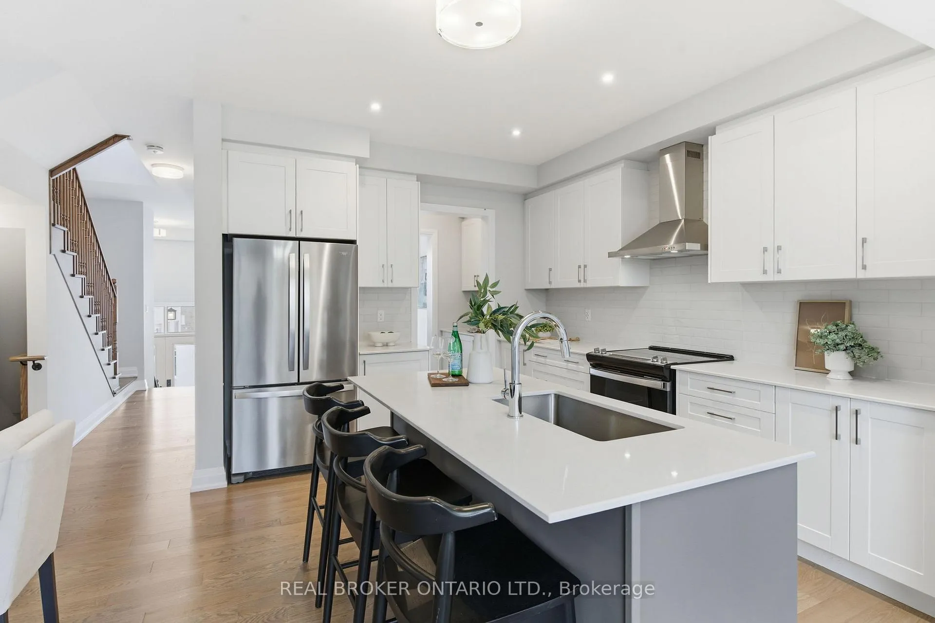 Photo 14 of 2825 Albatross Way, Pickering, Rural Pickering — HOMEH