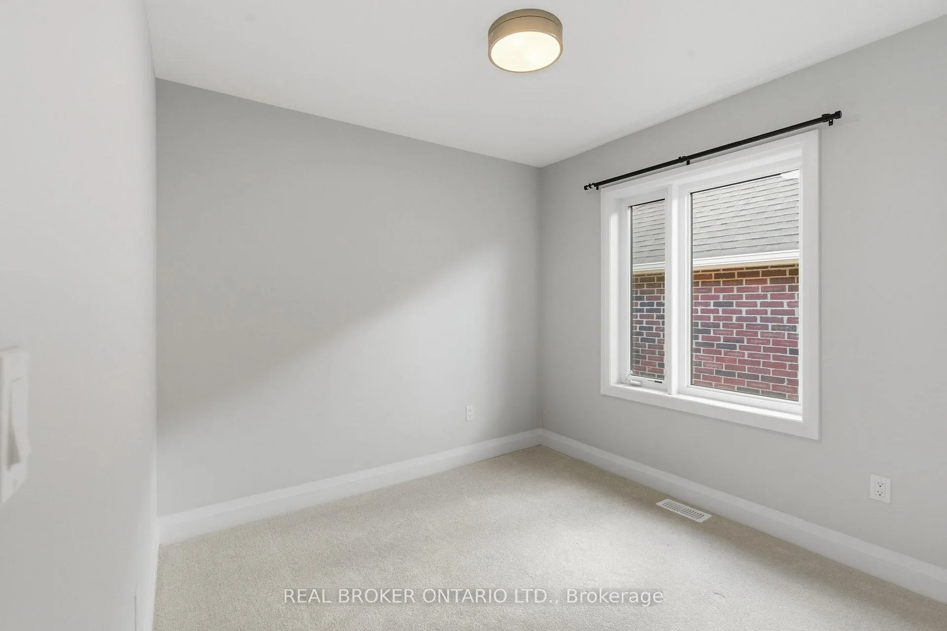 Photo 32 of 2825 Albatross Way, Pickering, Rural Pickering — HOMEH
