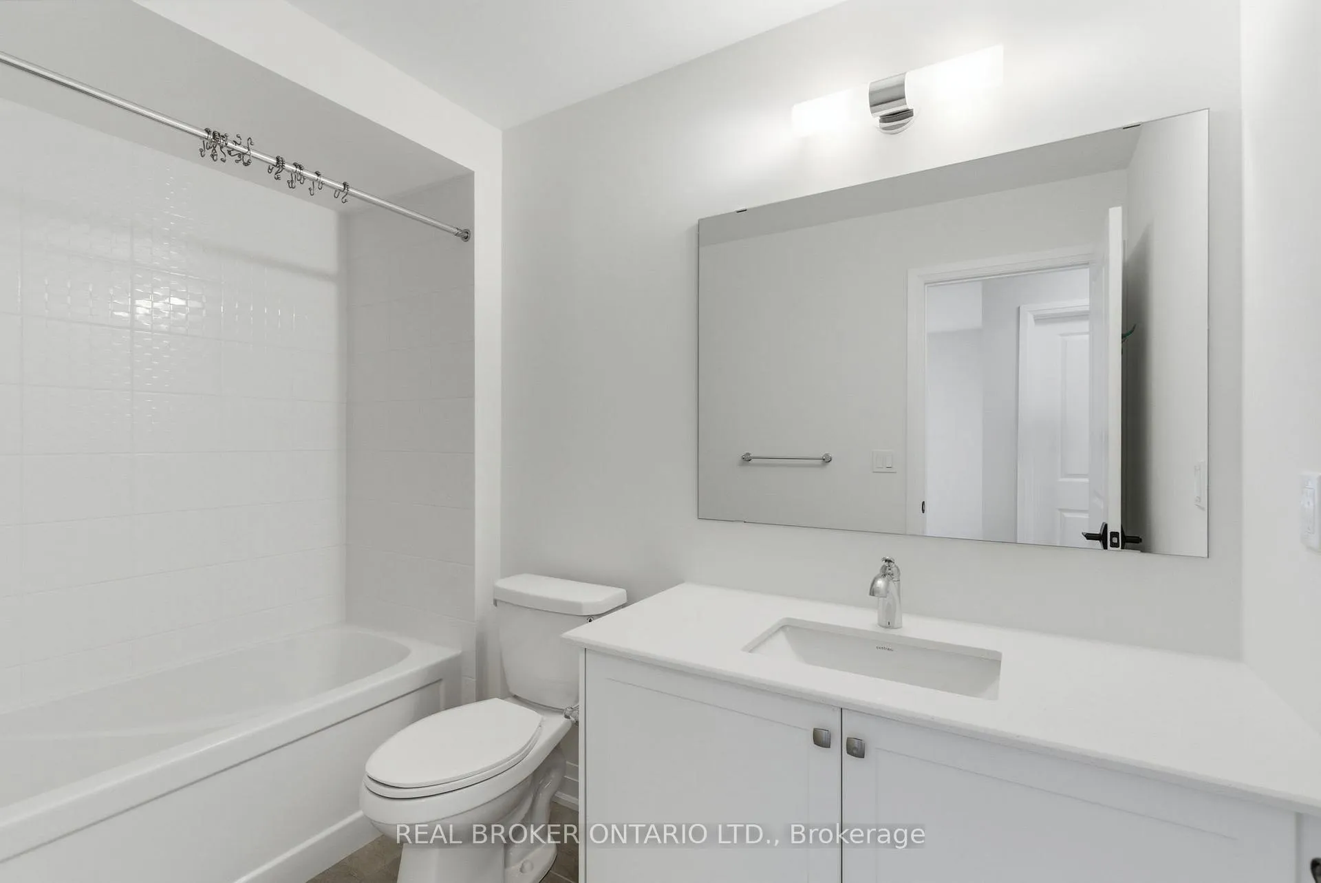 Photo 34 of 2825 Albatross Way, Pickering, Rural Pickering — HOMEH