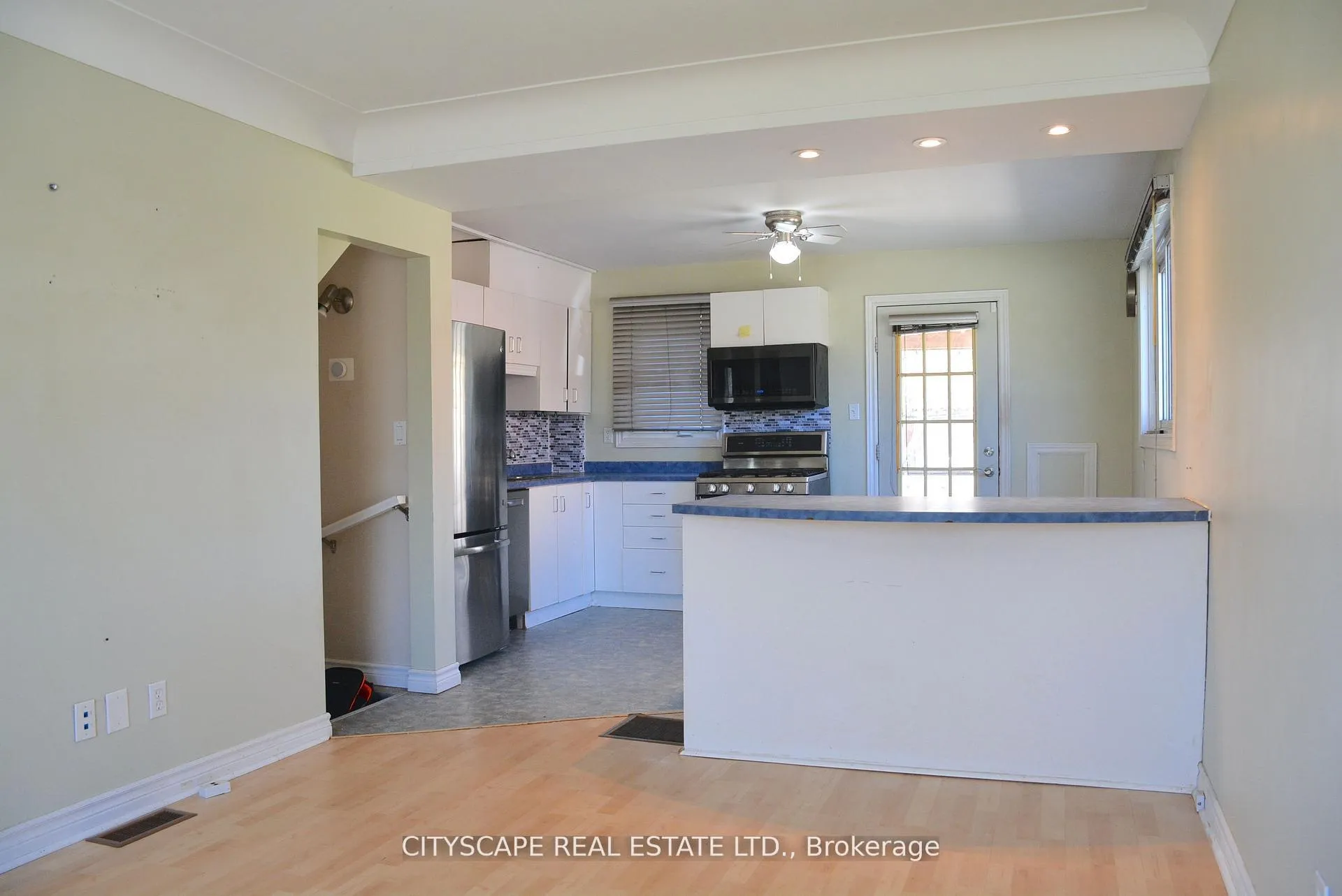 Photo 6 of 258 Lorne Avenue, Kitchener — HOMEH