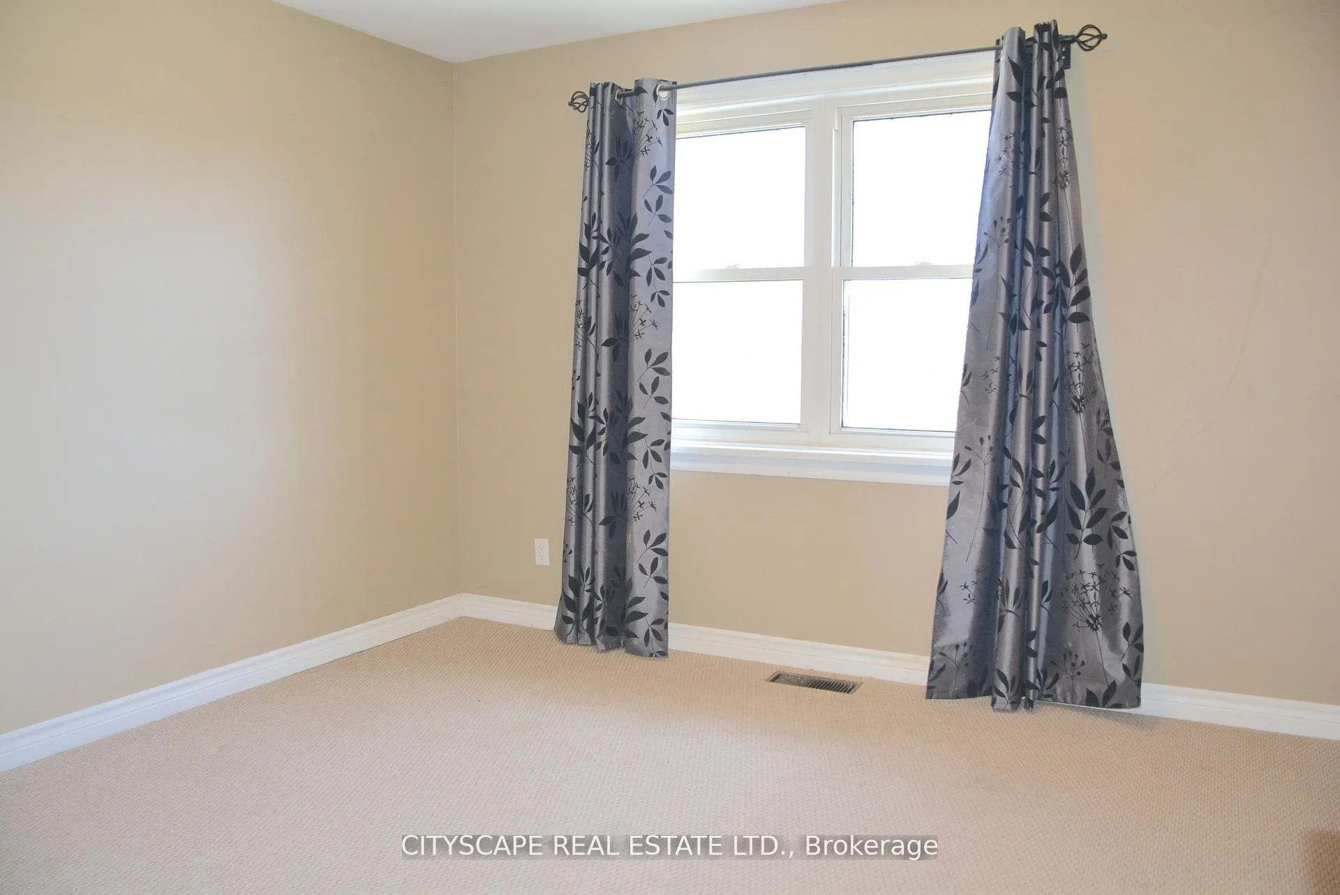 Photo 16 of 258 Lorne Avenue, Kitchener — HOMEH