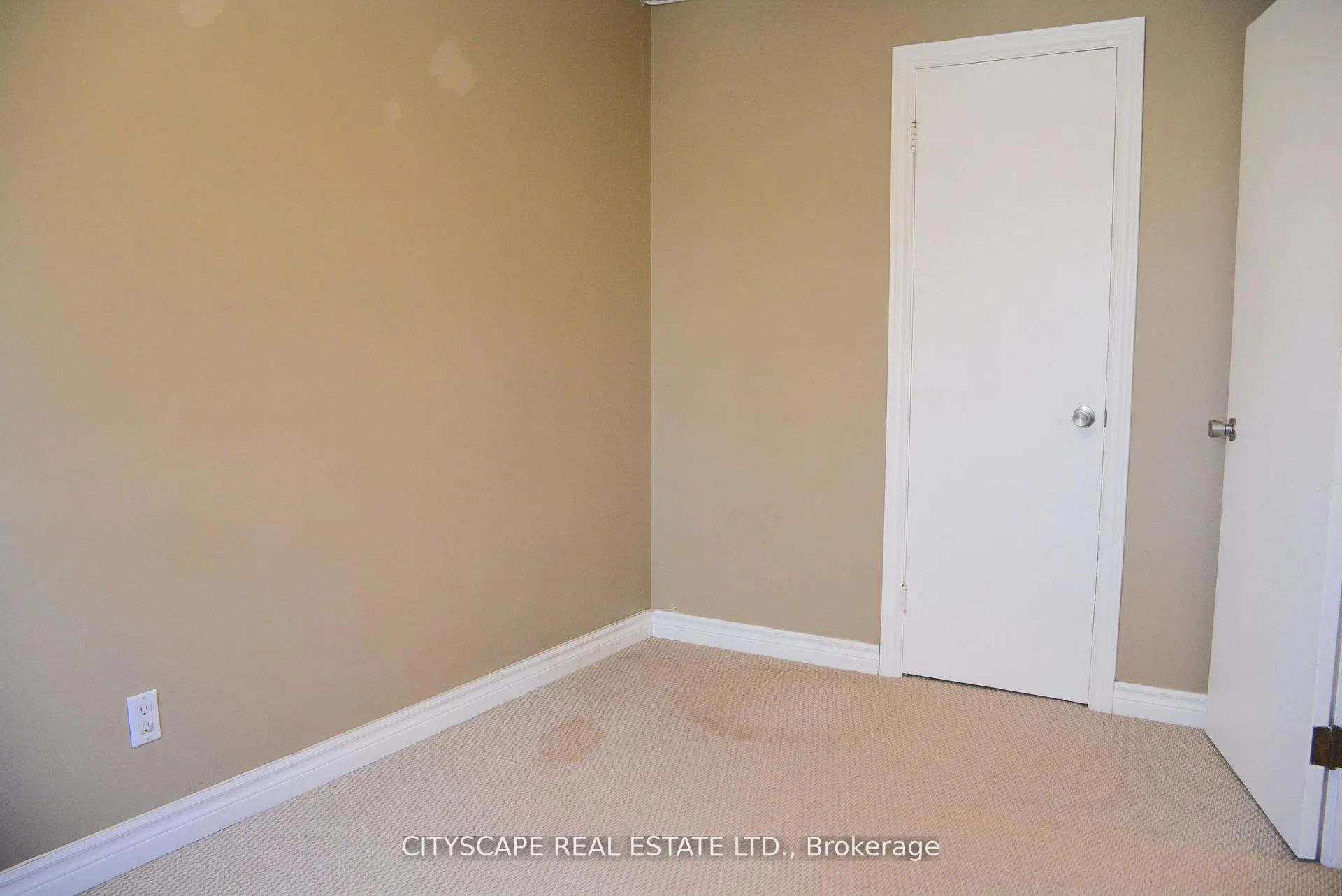 Photo 18 of 258 Lorne Avenue, Kitchener — HOMEH