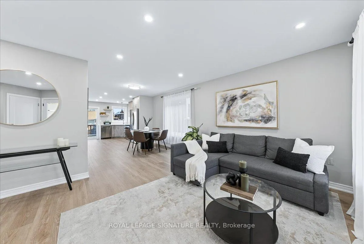 Photo 6 of 83 Sun King Crescent, Barrie, Innis-Shore — HOMEH