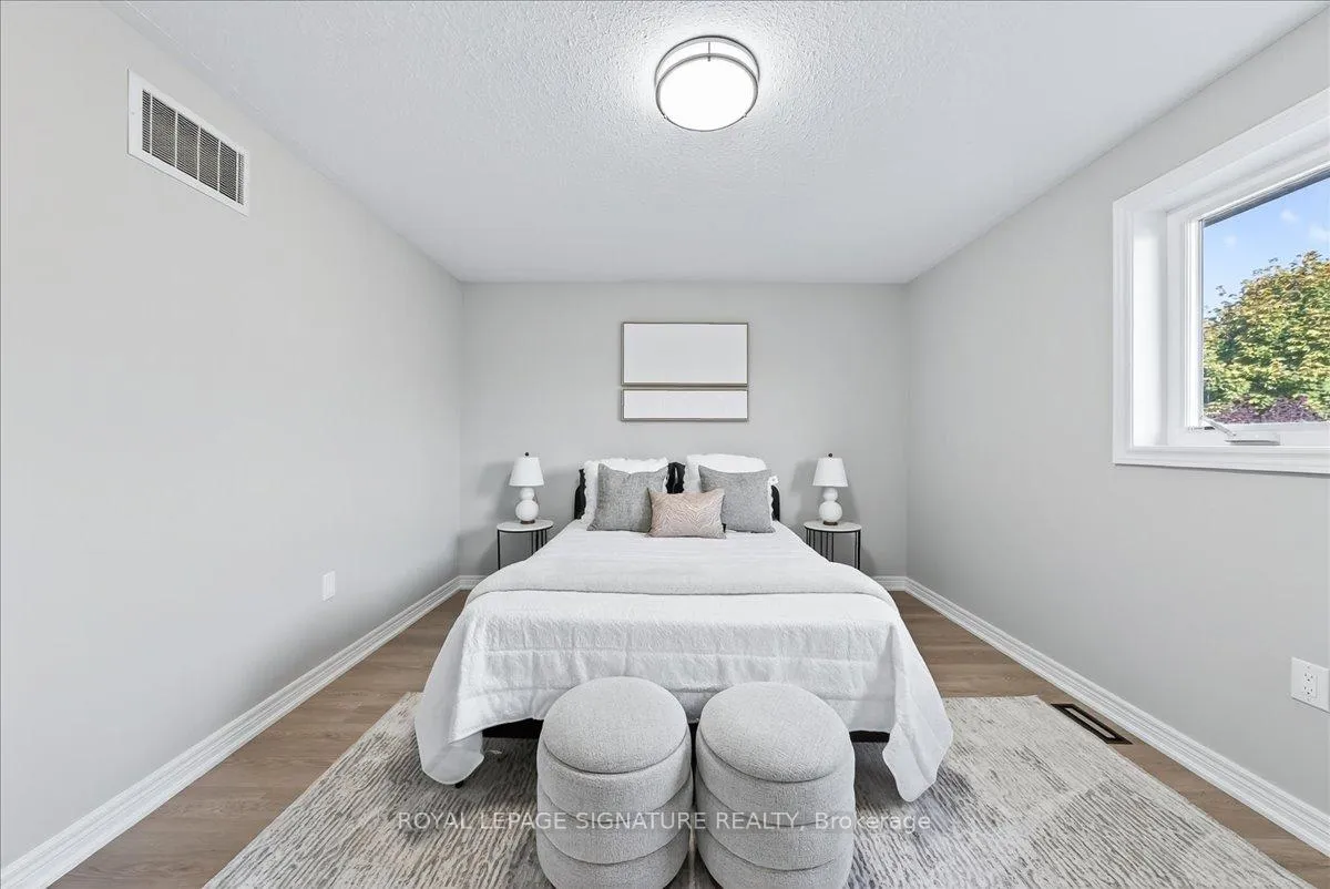 Photo 18 of 83 Sun King Crescent, Barrie, Innis-Shore — HOMEH