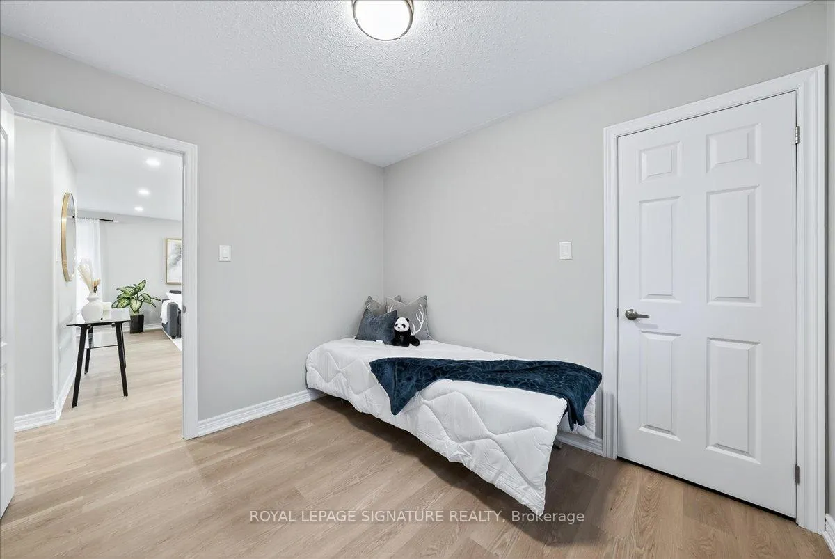 Photo 24 of 83 Sun King Crescent, Barrie, Innis-Shore — HOMEH