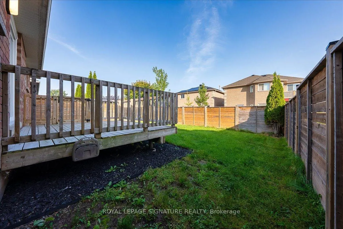 Photo 37 of 83 Sun King Crescent, Barrie, Innis-Shore — HOMEH