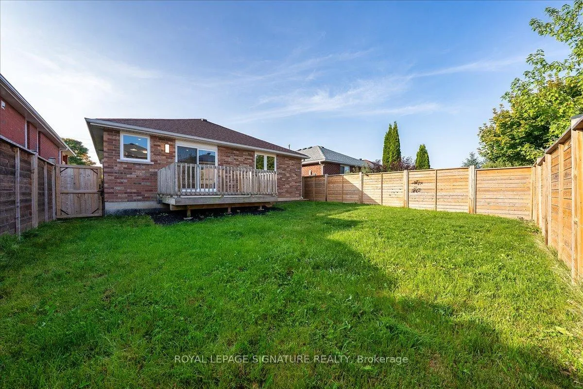 Photo 38 of 83 Sun King Crescent, Barrie, Innis-Shore — HOMEH