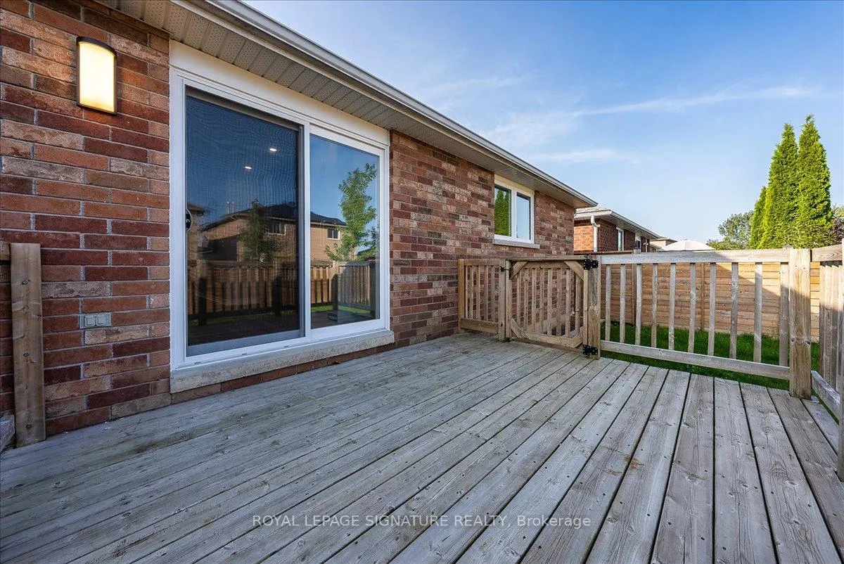 Photo 41 of 83 Sun King Crescent, Barrie, Innis-Shore — HOMEH
