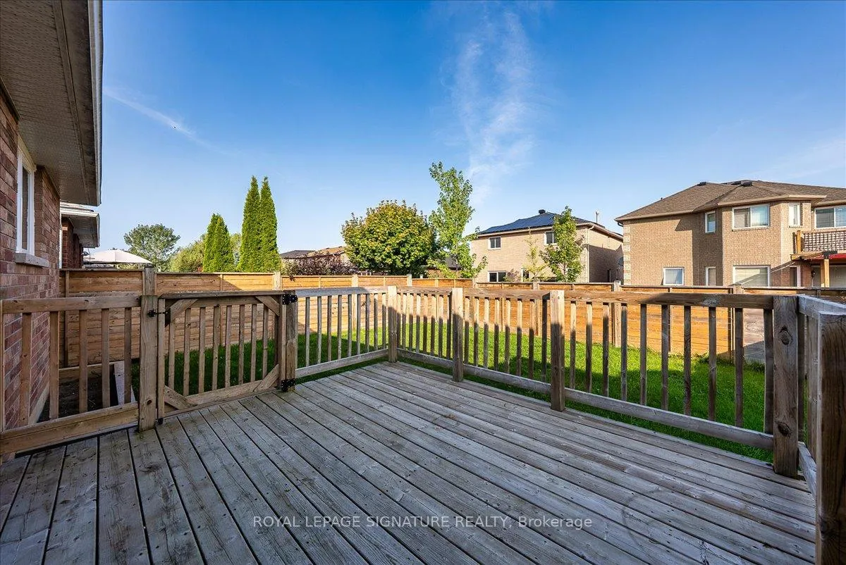 Photo 42 of 83 Sun King Crescent, Barrie, Innis-Shore — HOMEH