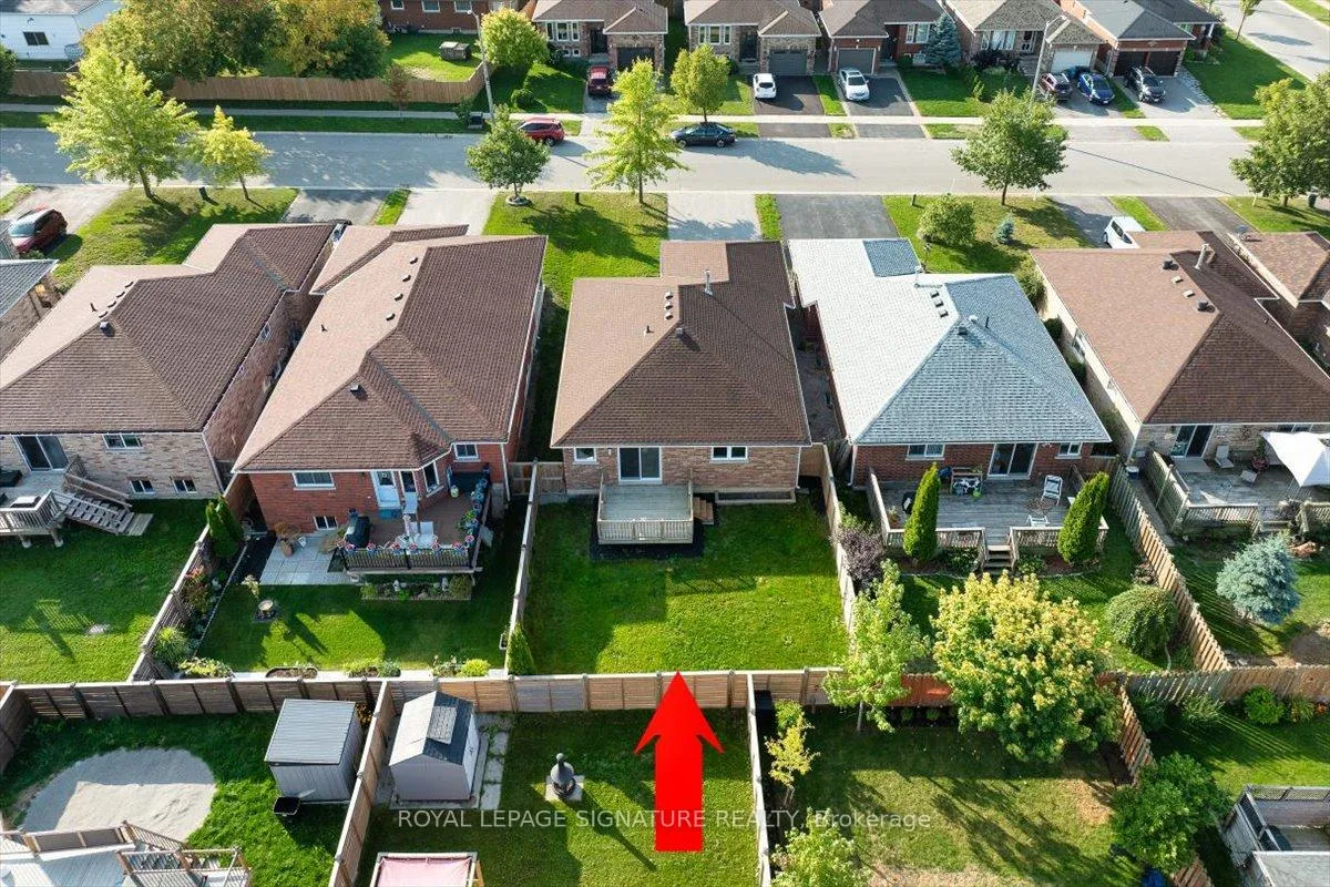 Photo 46 of 83 Sun King Crescent, Barrie, Innis-Shore — HOMEH