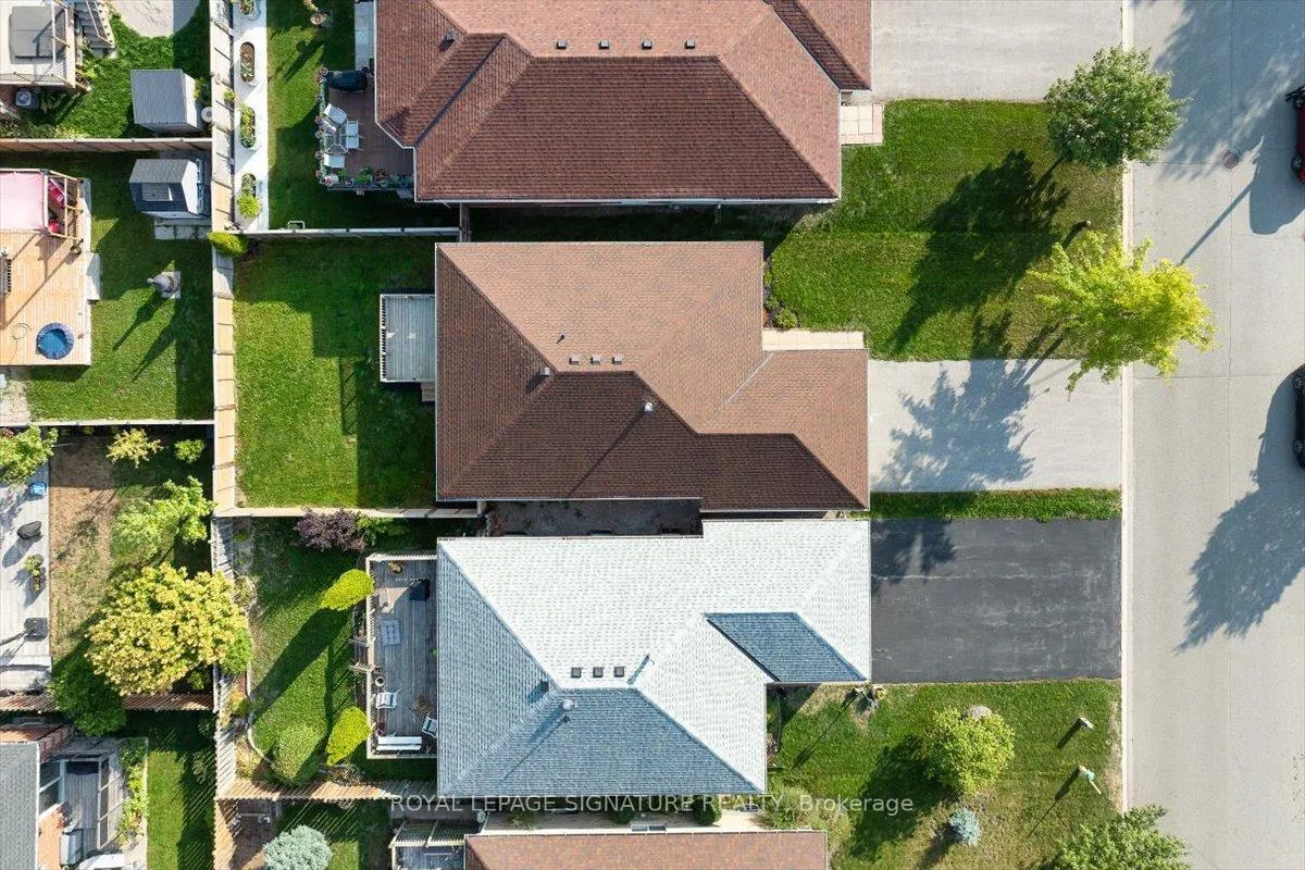 Photo 47 of 83 Sun King Crescent, Barrie, Innis-Shore — HOMEH