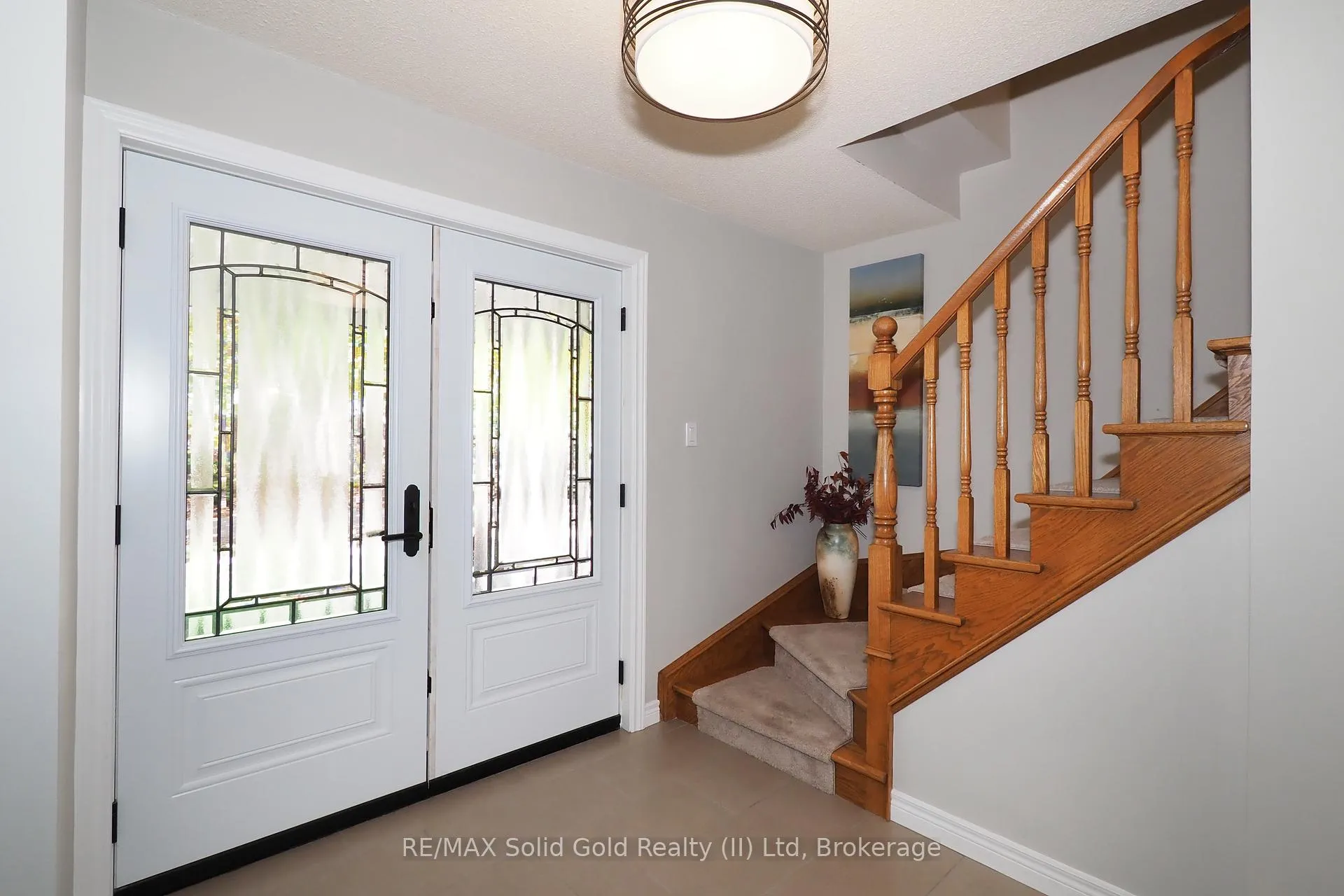 Photo 4 of 375 Crimson Drive, Waterloo — HOMEH