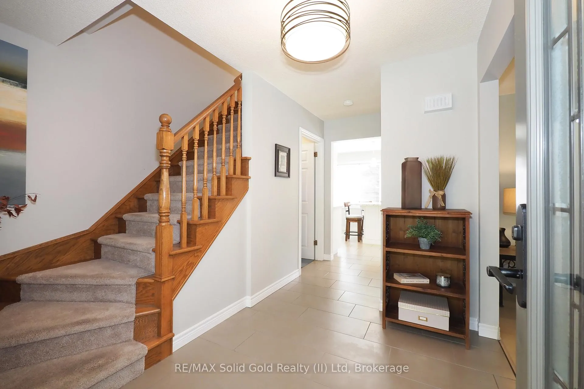 Photo 5 of 375 Crimson Drive, Waterloo — HOMEH