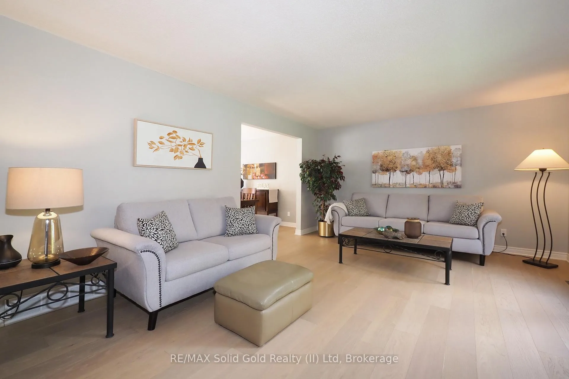 Photo 8 of 375 Crimson Drive, Waterloo — HOMEH