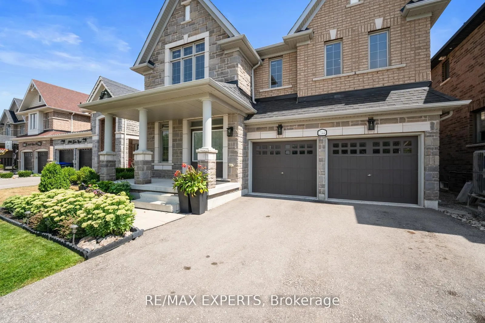 Photo 3 of 2144 Dale Road, Innisfil, Alcona — HOMEH