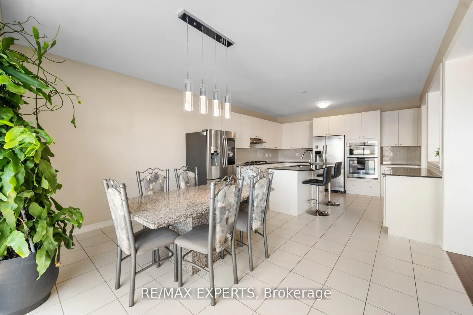 Photo 13 of 2144 Dale Road, Innisfil, Alcona — HOMEH