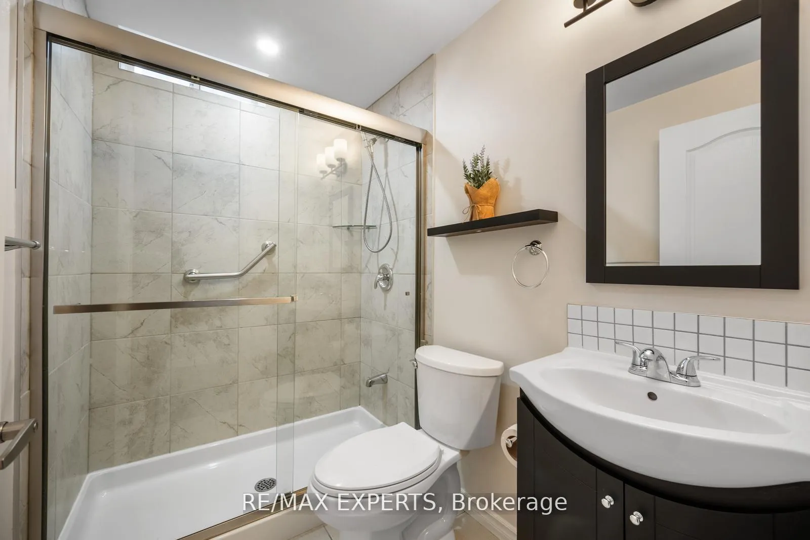 Photo 41 of 2144 Dale Road, Innisfil, Alcona — HOMEH