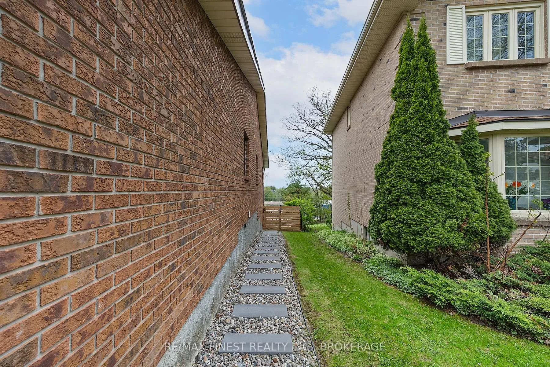 Photo 39 of 593 Forest Hill Drive, Kingston, South of Taylor-Kidd Blvd — HOMEH