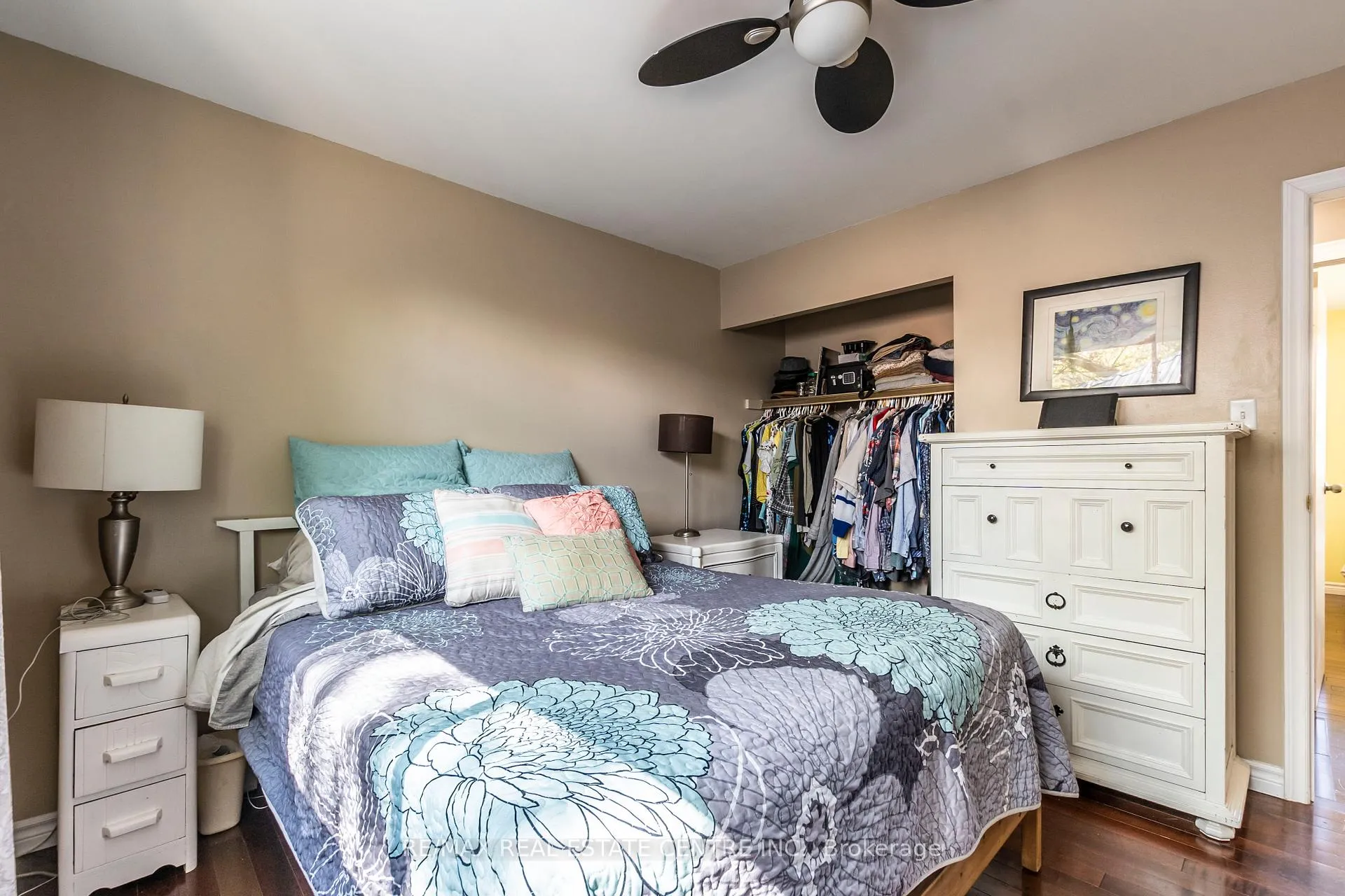 Photo 16 of 12 Cobblehill Road, Halton Hills, Acton — HOMEH