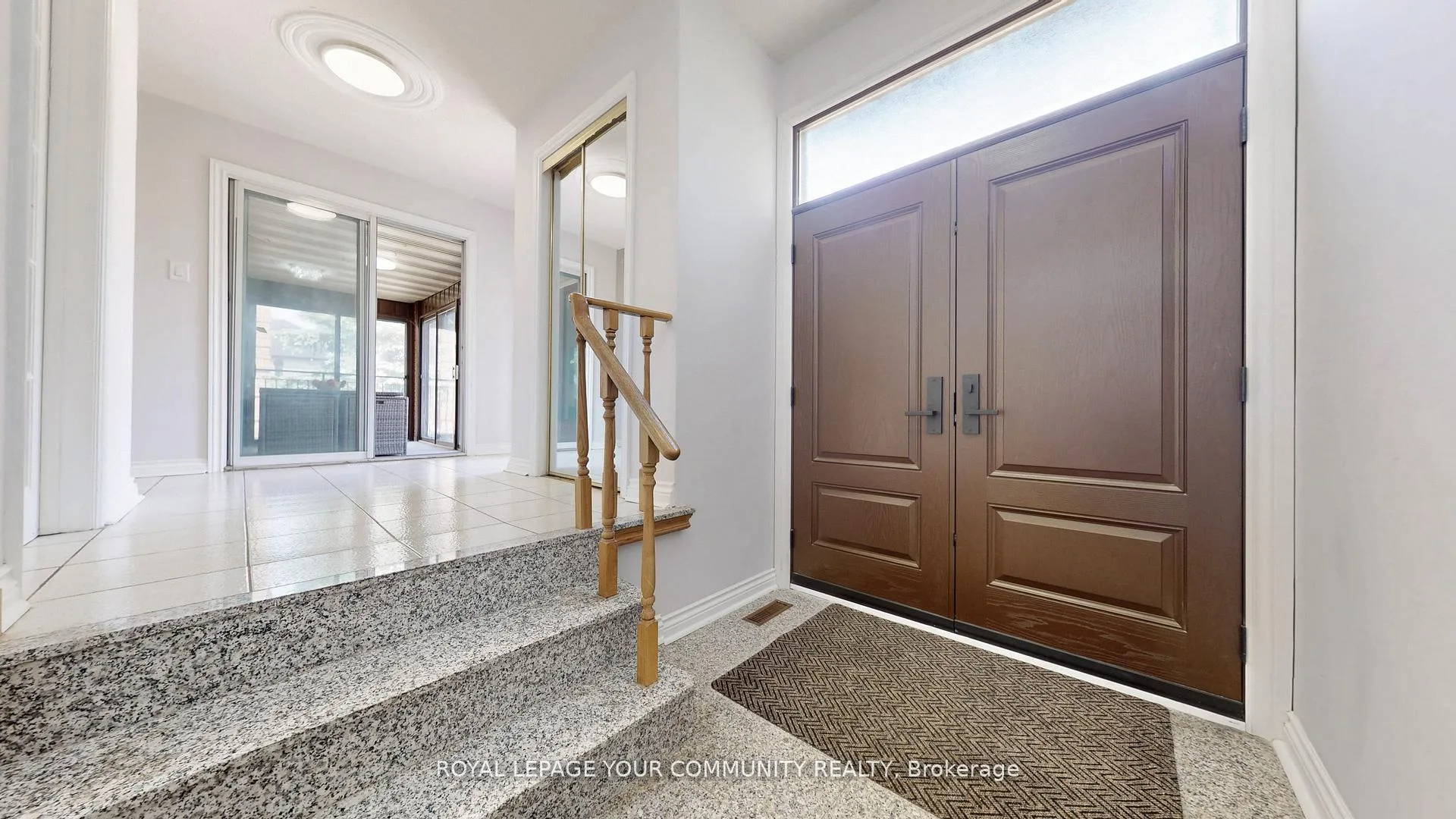 Photo 2 of 731 Glencairn Avenue, Toronto, Englemount-Lawrence — HOMEH
