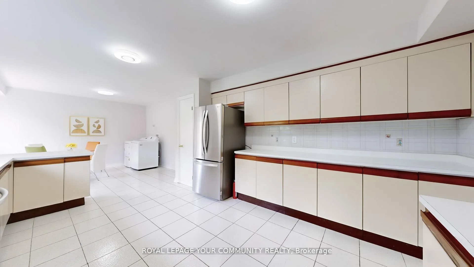 Photo 9 of 731 Glencairn Avenue, Toronto, Englemount-Lawrence — HOMEH