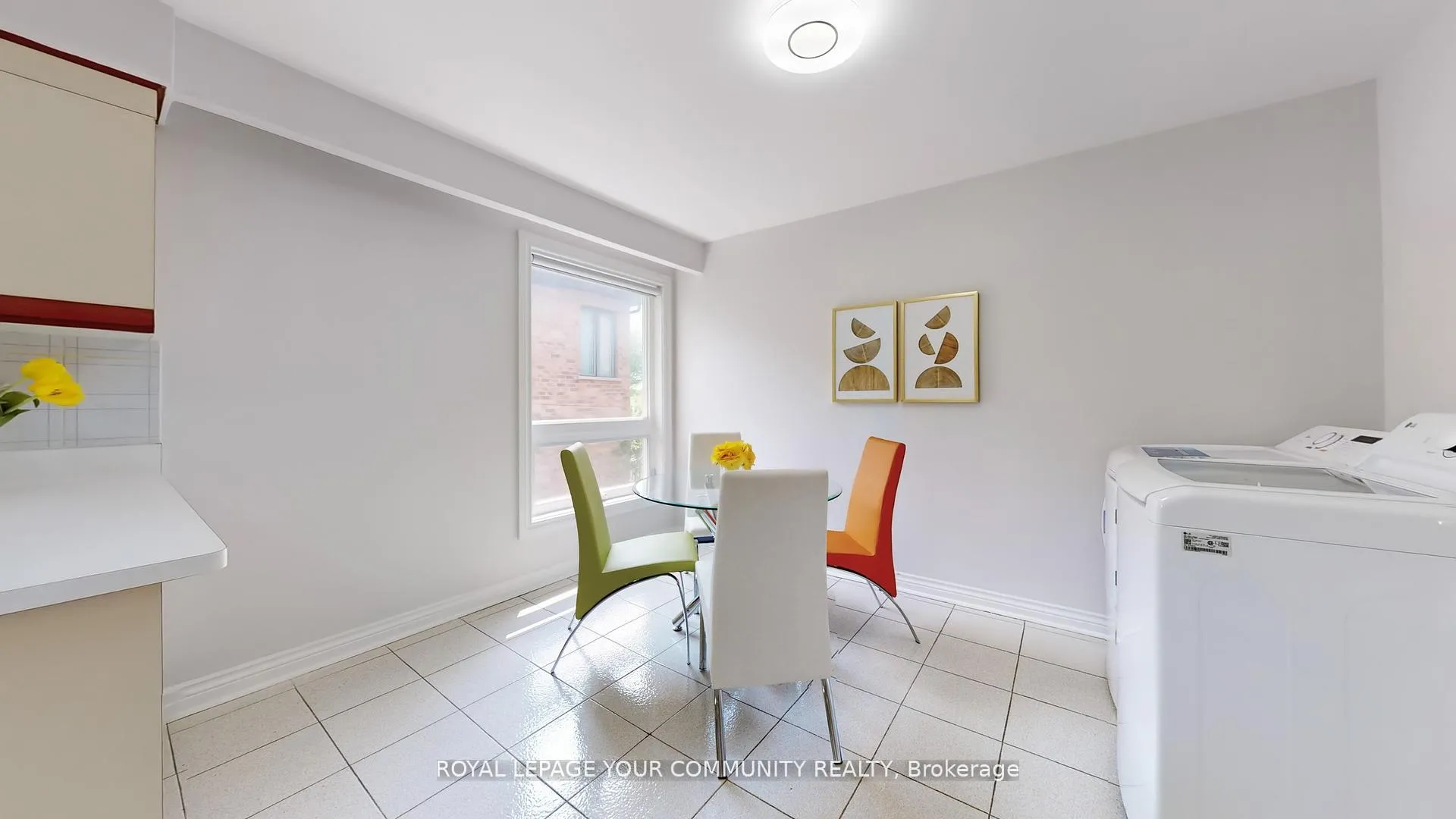 Photo 12 of 731 Glencairn Avenue, Toronto, Englemount-Lawrence — HOMEH