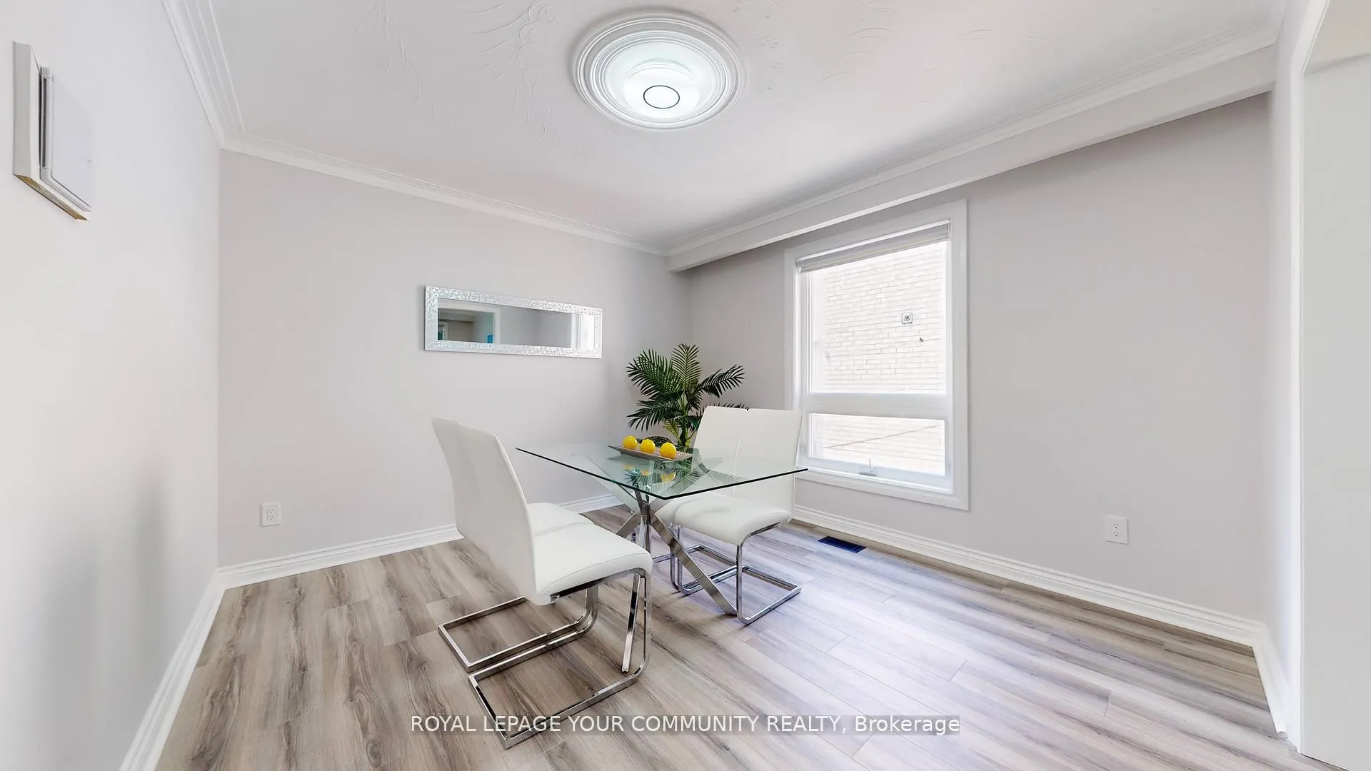 Photo 14 of 731 Glencairn Avenue, Toronto, Englemount-Lawrence — HOMEH