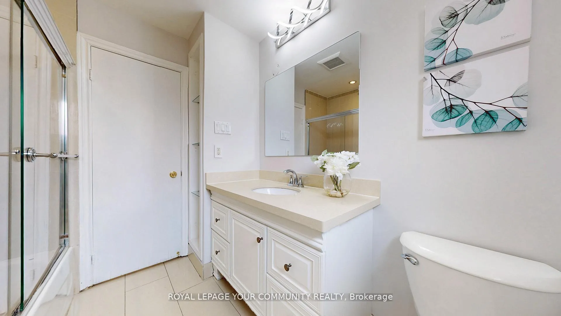 Photo 25 of 731 Glencairn Avenue, Toronto, Englemount-Lawrence — HOMEH