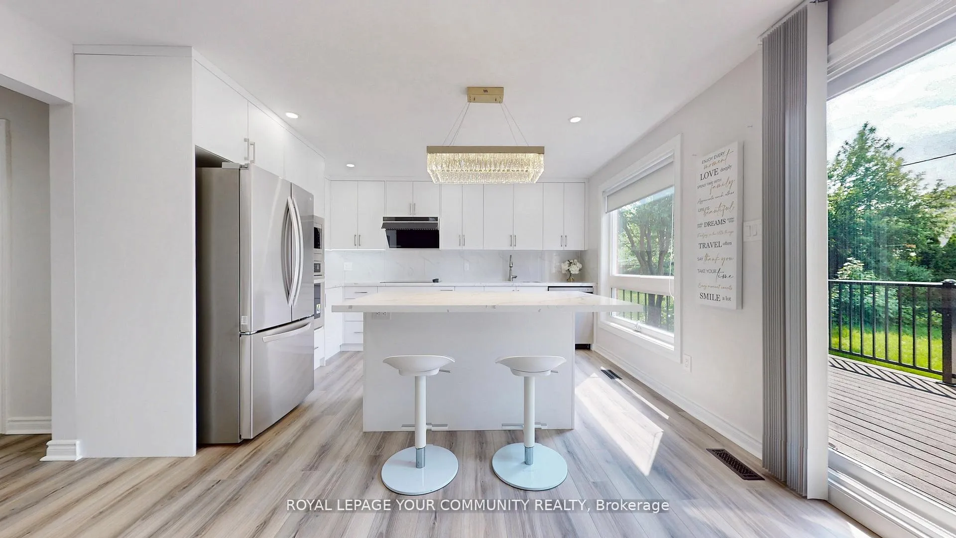 Photo 31 of 731 Glencairn Avenue, Toronto, Englemount-Lawrence — HOMEH