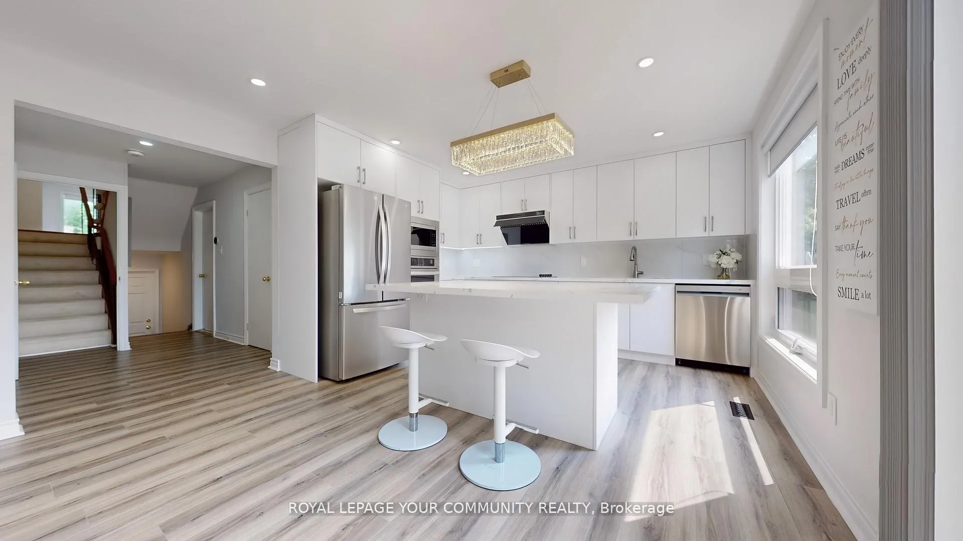 Photo 32 of 731 Glencairn Avenue, Toronto, Englemount-Lawrence — HOMEH
