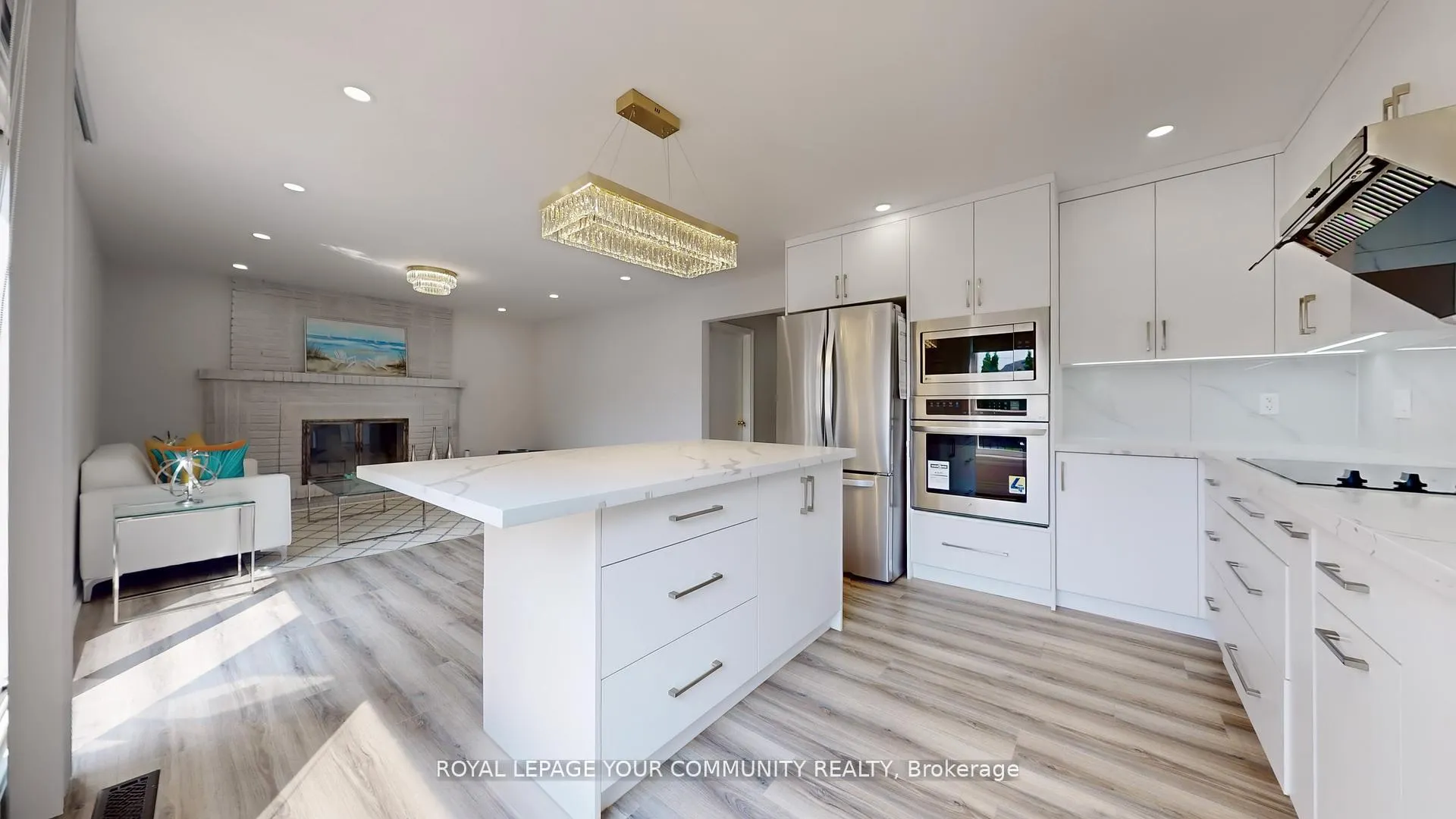 Photo 33 of 731 Glencairn Avenue, Toronto, Englemount-Lawrence — HOMEH