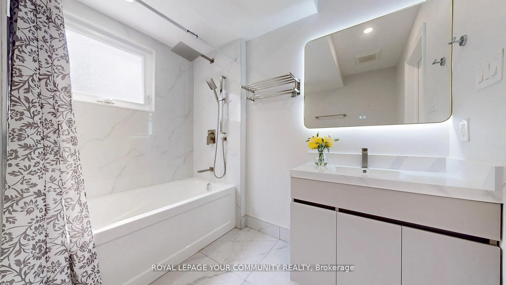 Photo 37 of 731 Glencairn Avenue, Toronto, Englemount-Lawrence — HOMEH