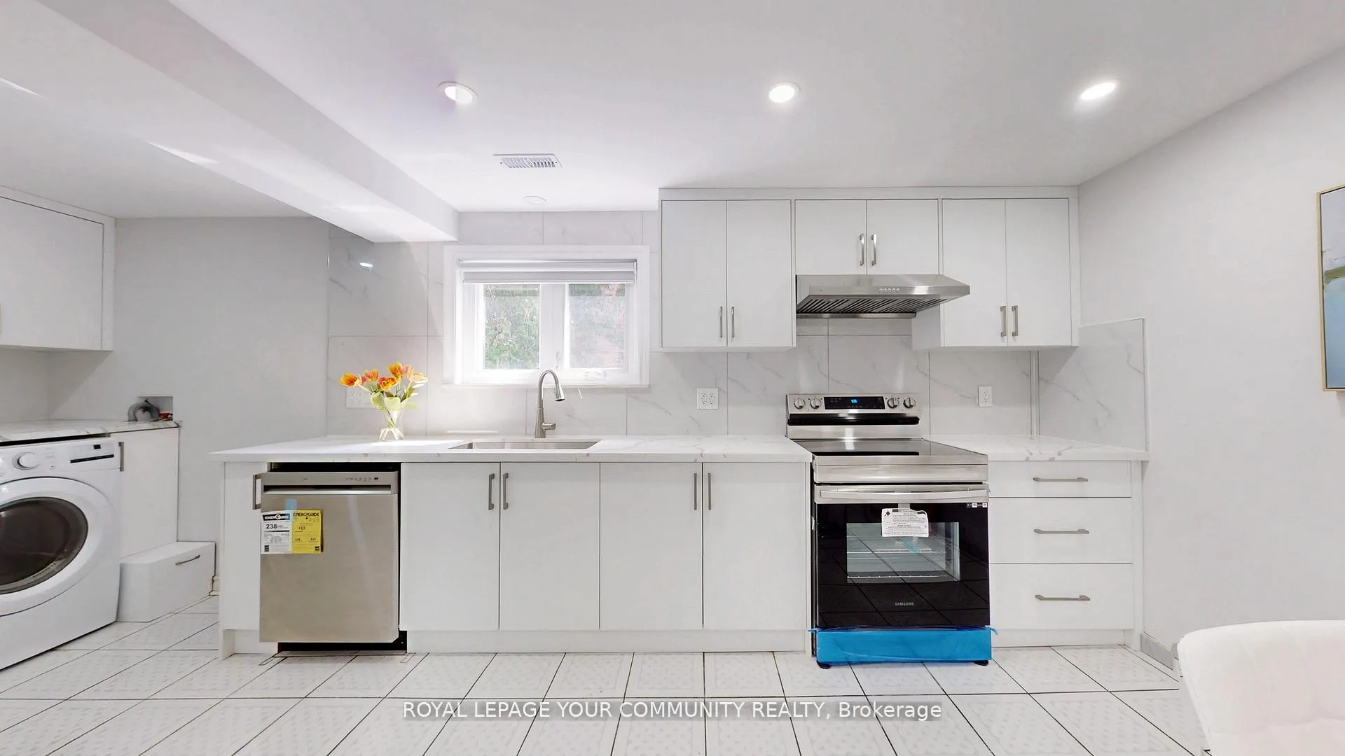 Photo 40 of 731 Glencairn Avenue, Toronto, Englemount-Lawrence — HOMEH