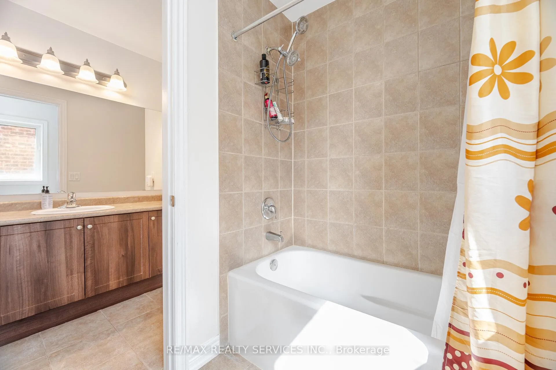 Photo 30 of 210 Learmont Avenue, Caledon, Rural Caledon — HOMEH