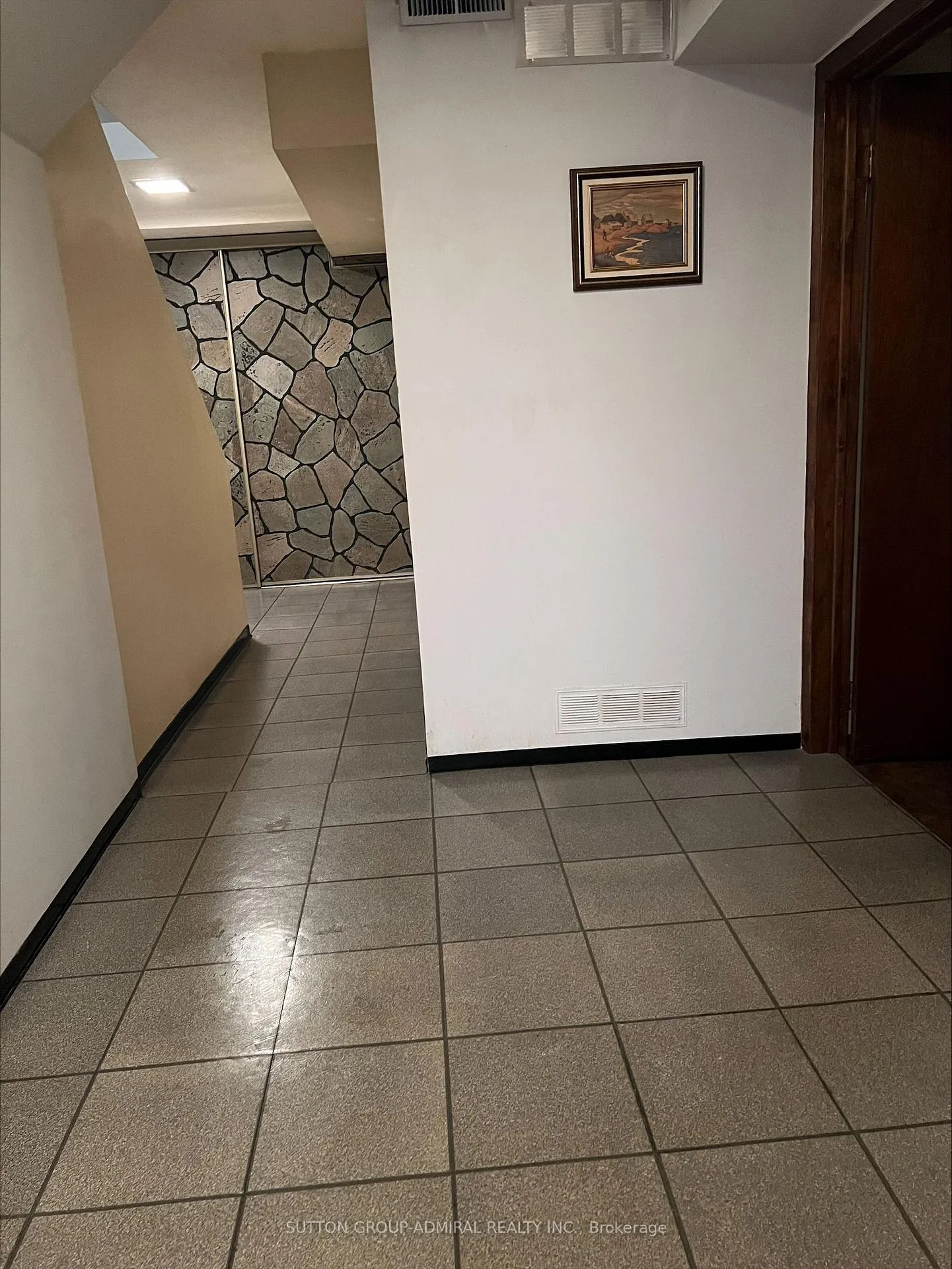 Photo 11 of 14 Prairie Dunes Place, Vaughan, Glen Shields — HOMEH