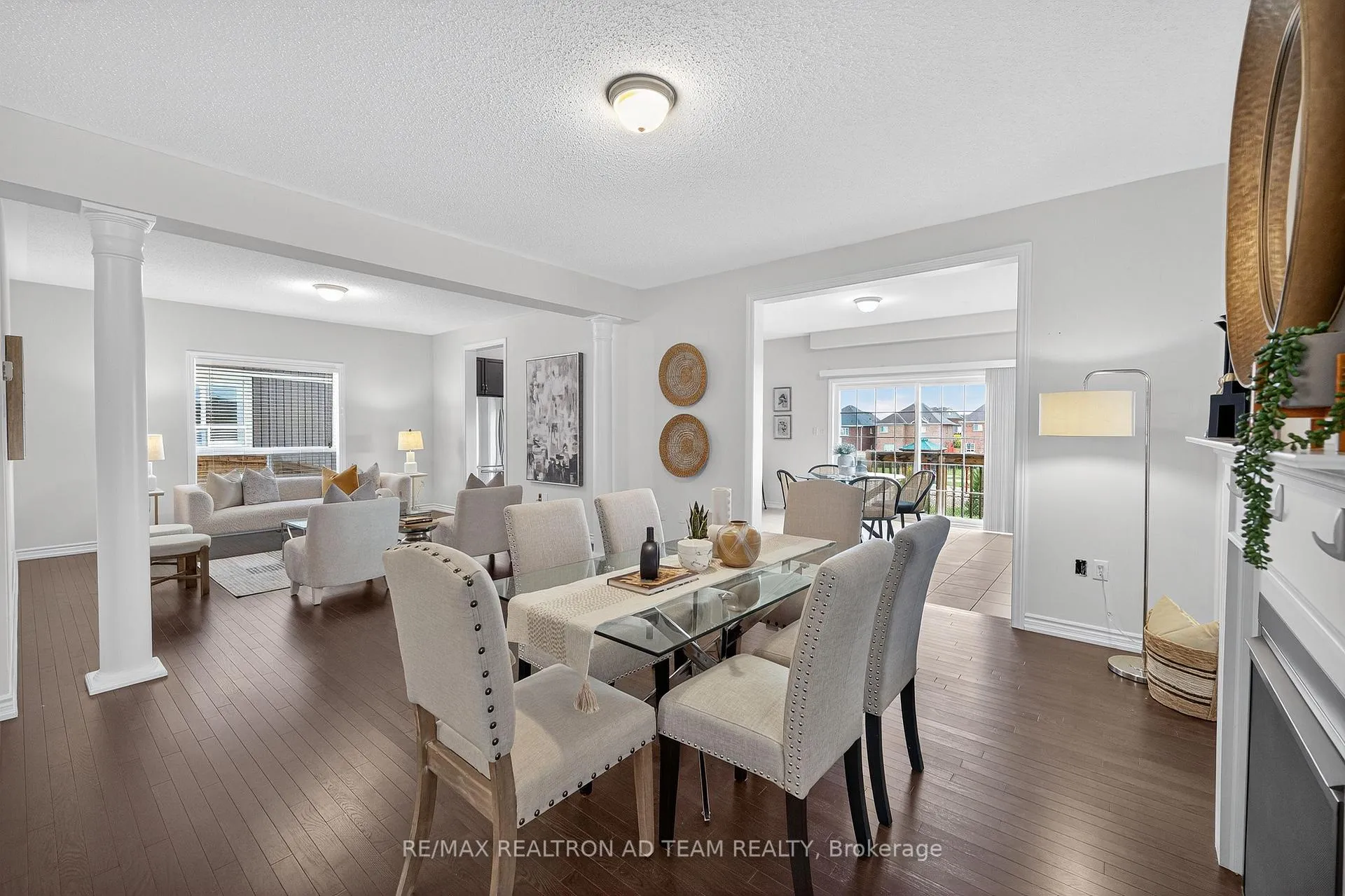 Photo 10 of 11 Kilpatrick Court, Clarington, Bowmanville — HOMEH