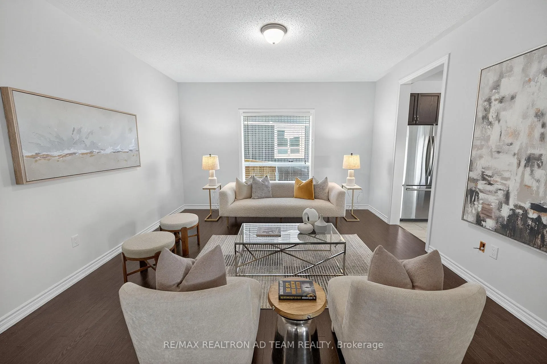 Photo 12 of 11 Kilpatrick Court, Clarington, Bowmanville — HOMEH