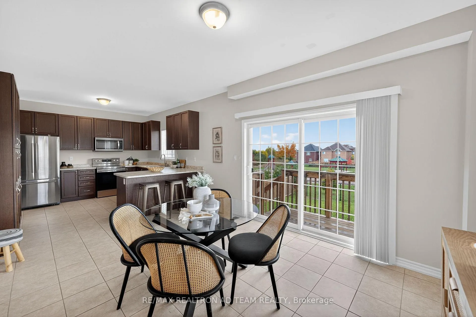 Photo 15 of 11 Kilpatrick Court, Clarington, Bowmanville — HOMEH