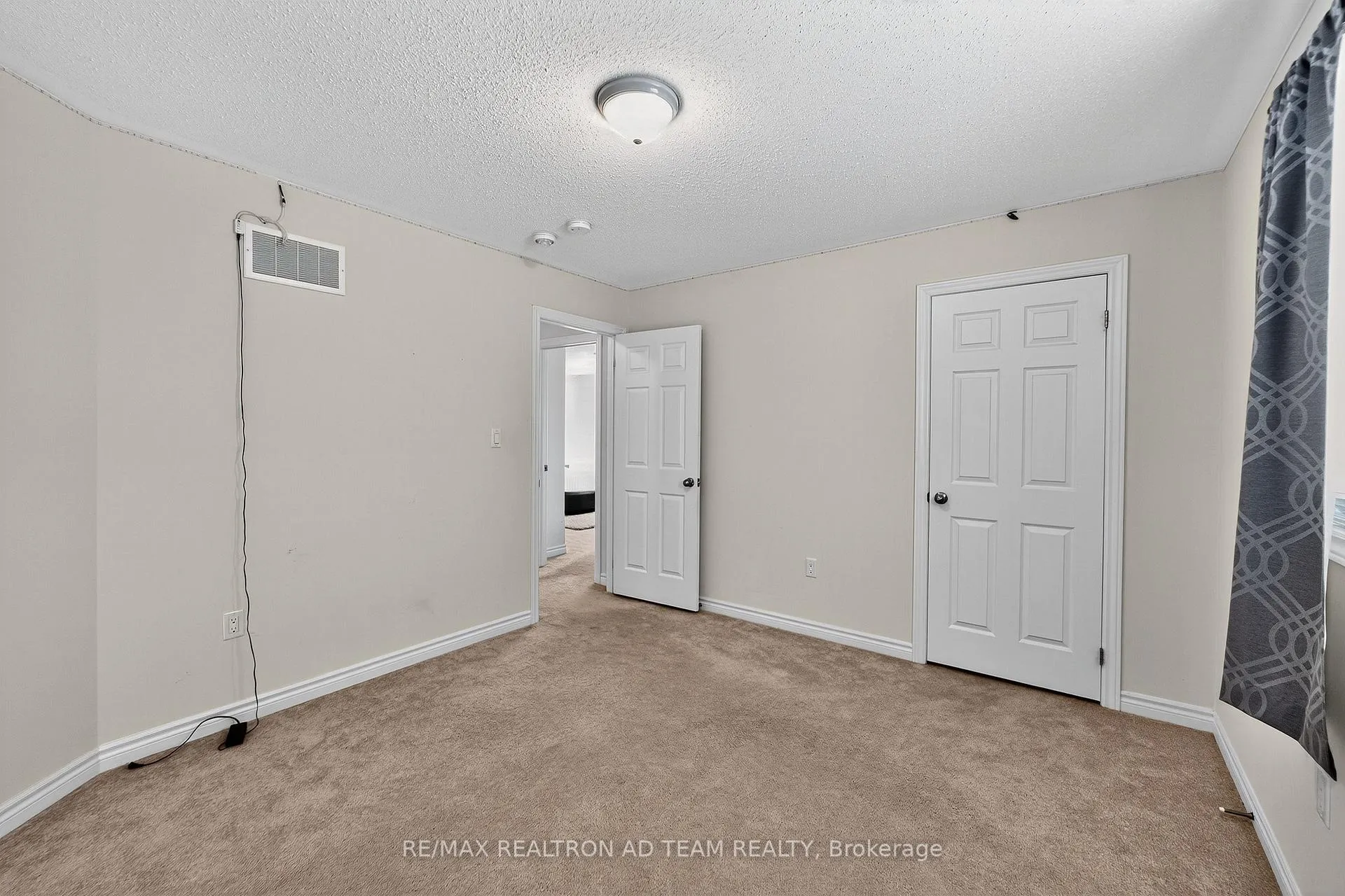 Photo 25 of 11 Kilpatrick Court, Clarington, Bowmanville — HOMEH