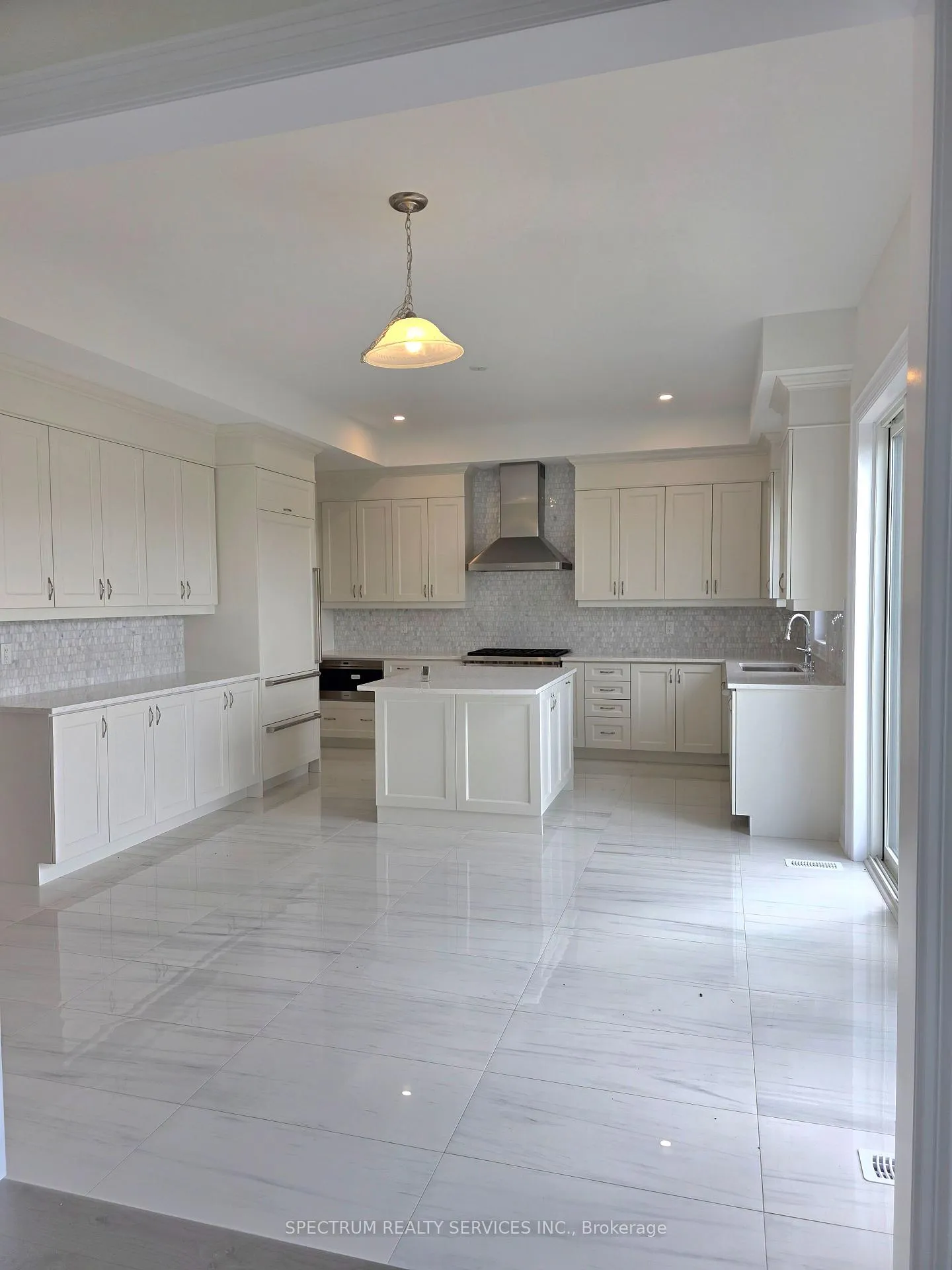 Photo 2 of 24 Seraville Street, Vaughan, Vellore Village — HOMEH