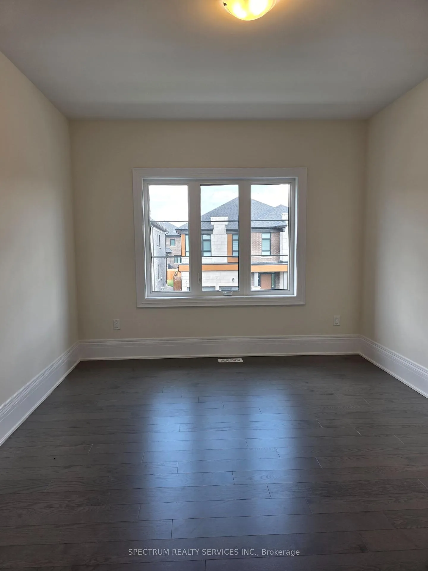 Photo 12 of 24 Seraville Street, Vaughan, Vellore Village — HOMEH