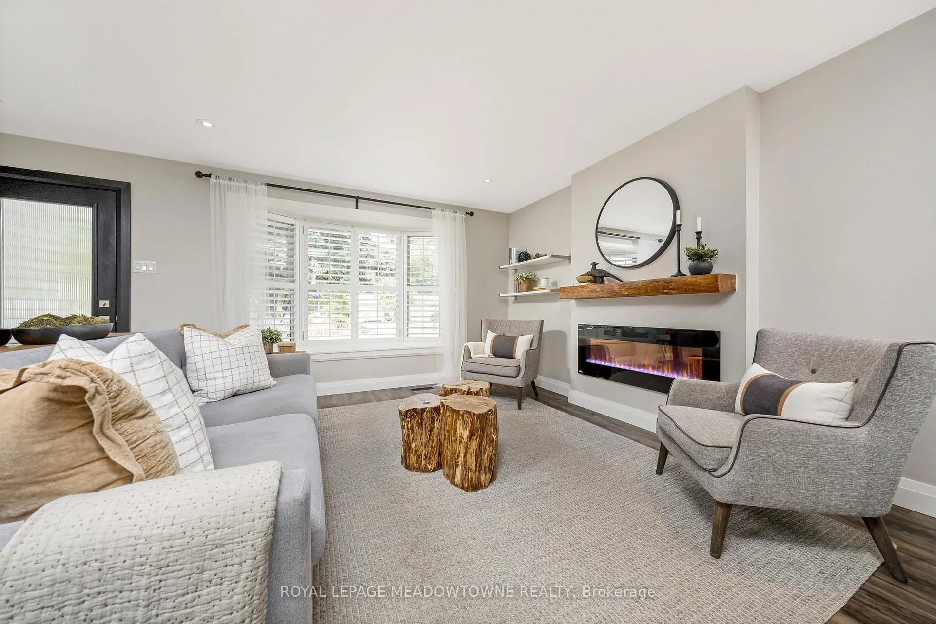Photo 8 of 742 Willow Avenue, Milton, Dorset Park — HOMEH