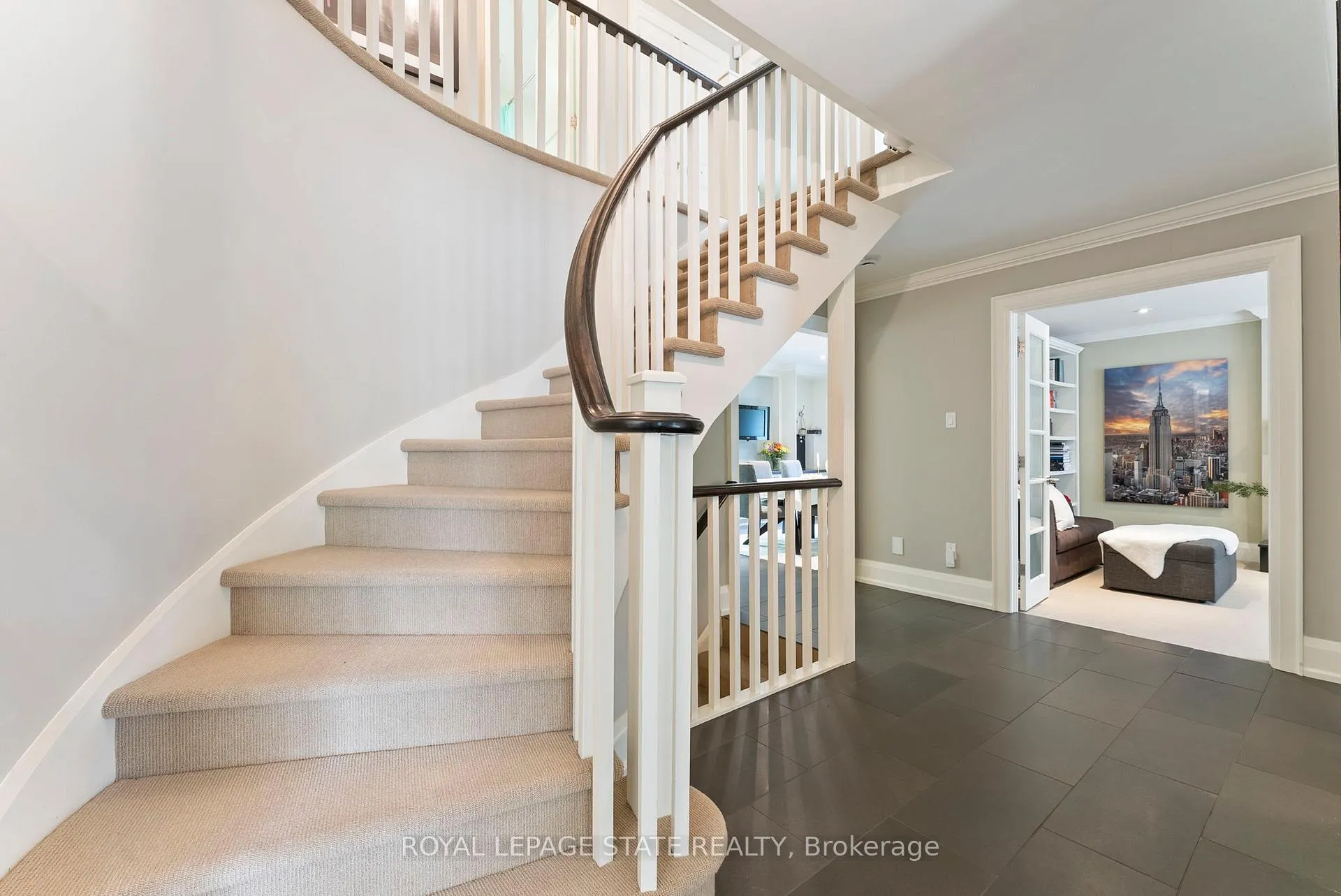 Photo 7 of 1511 Jasmine Crescent, Oakville, Falgarwood — HOMEH
