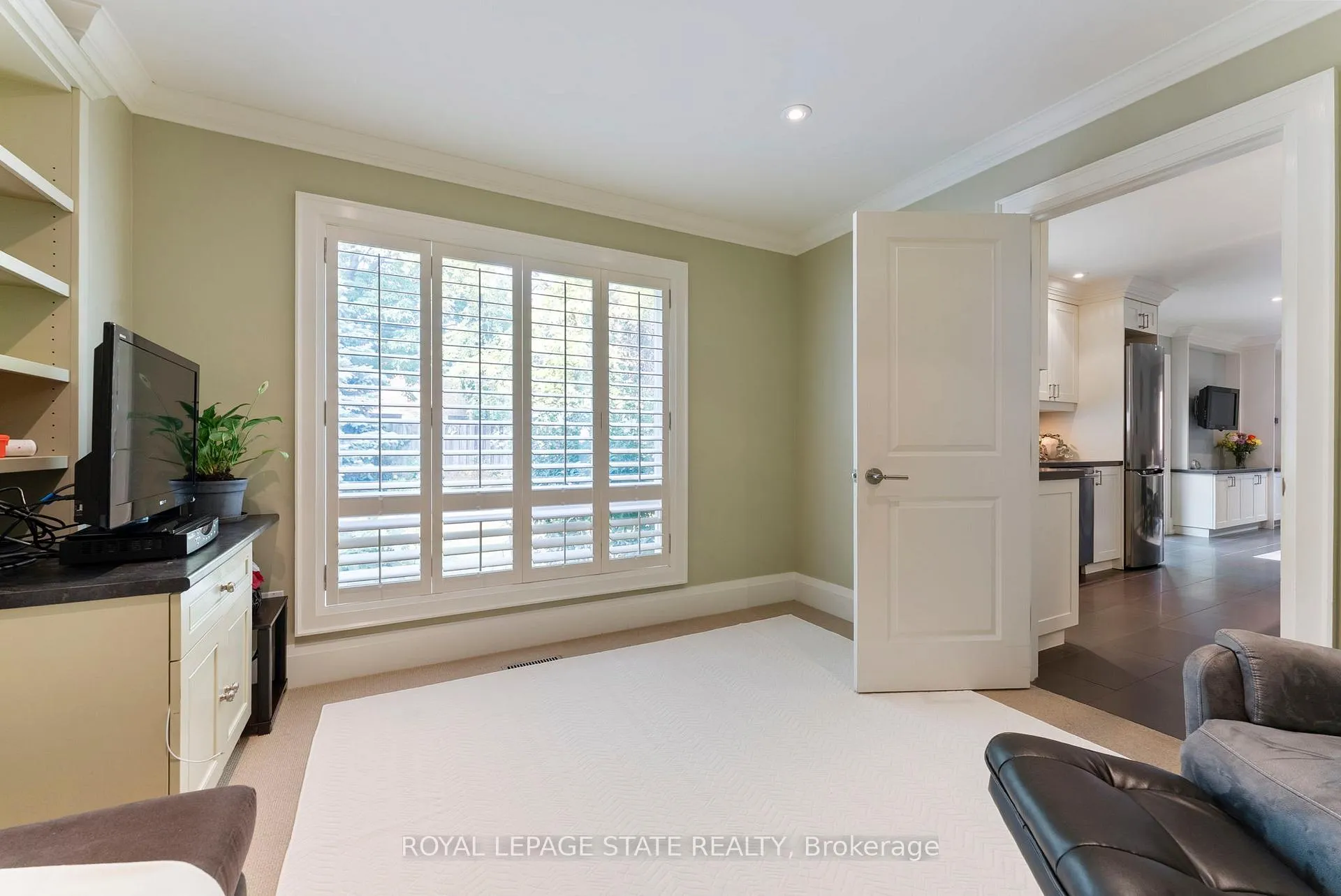 Photo 23 of 1511 Jasmine Crescent, Oakville, Falgarwood — HOMEH