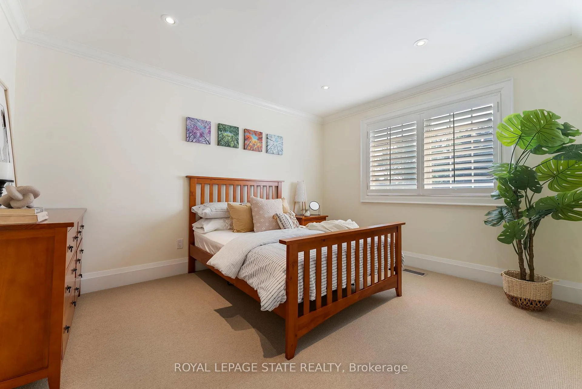 Photo 26 of 1511 Jasmine Crescent, Oakville, Falgarwood — HOMEH